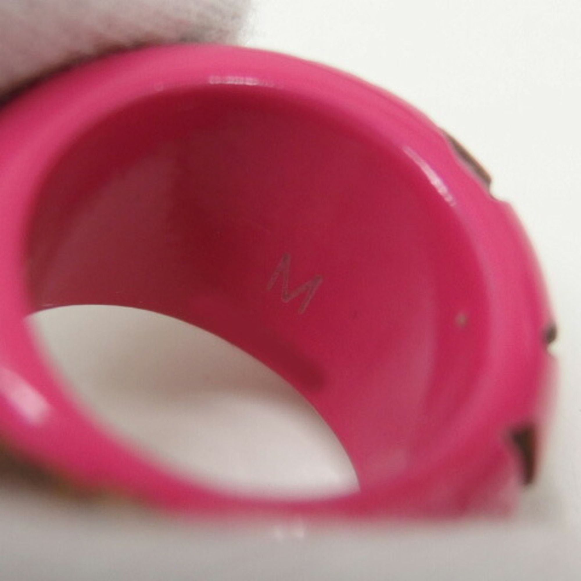 Louis Vuitton Berg Leo Monogram Ring Neon Pink M size