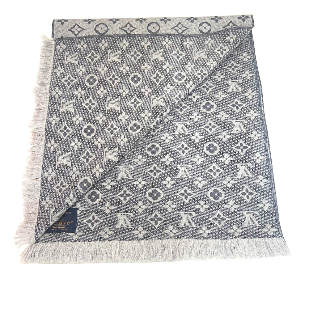 Louis Vuitton Men's Gray Wool Monogram Classic Scarf M70932