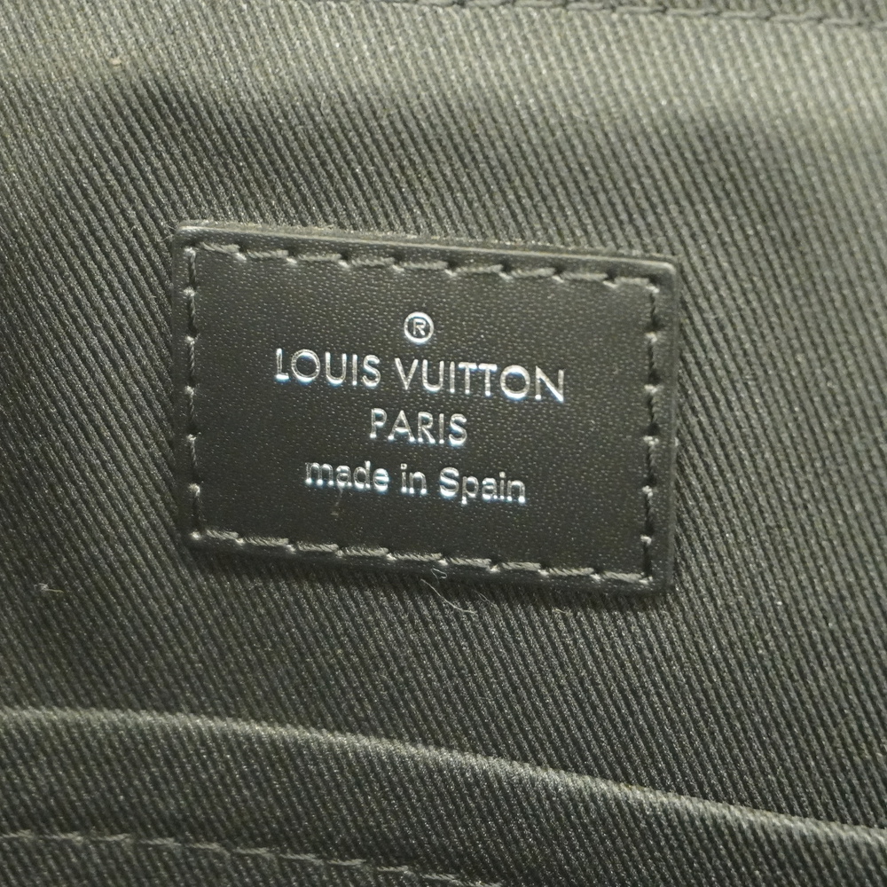 Auth Louis Vuitton Monogram Eclipse District PM M44000 Men's