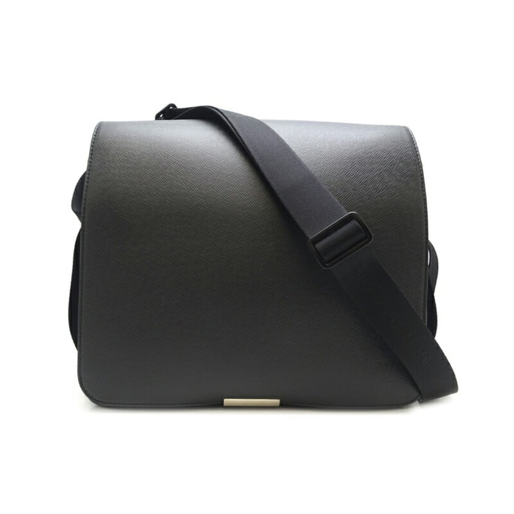 Louis Vuitton Messenger Shoulder Bag in Black Taiga Leather