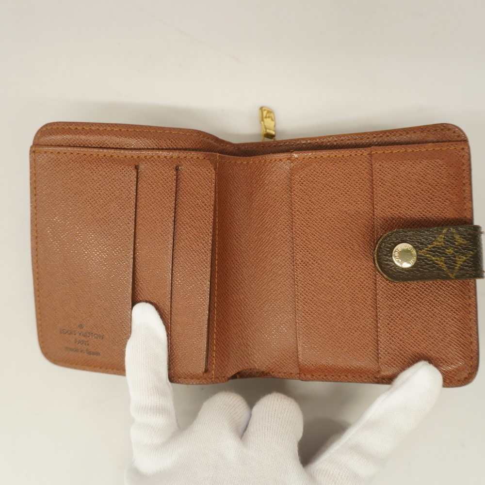 Auth Louis Vuitton Monogram Compact Zip M61667 Women's Wallet