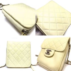 CHANEL Chanel matelasse turn lock chain shoulder bag pouch wallet white 16 series