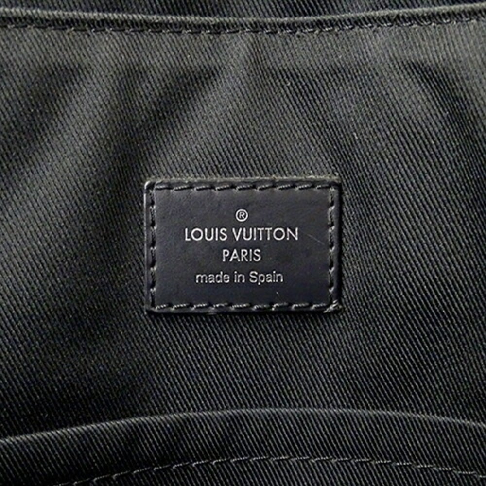 LOUIS VUITTON District MM shoulder bag M44001