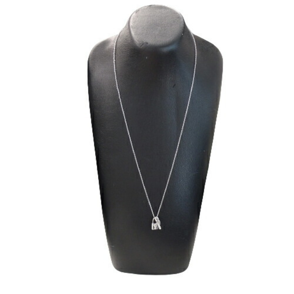 Louis Vuitton Pandantif Silver Lockit Necklace woman