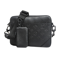 Louis Vuitton LOUIS VUITTON NBA Collaboration Cloakroom Drop Kit Handbag  Monogram M45588 | eLADY Globazone