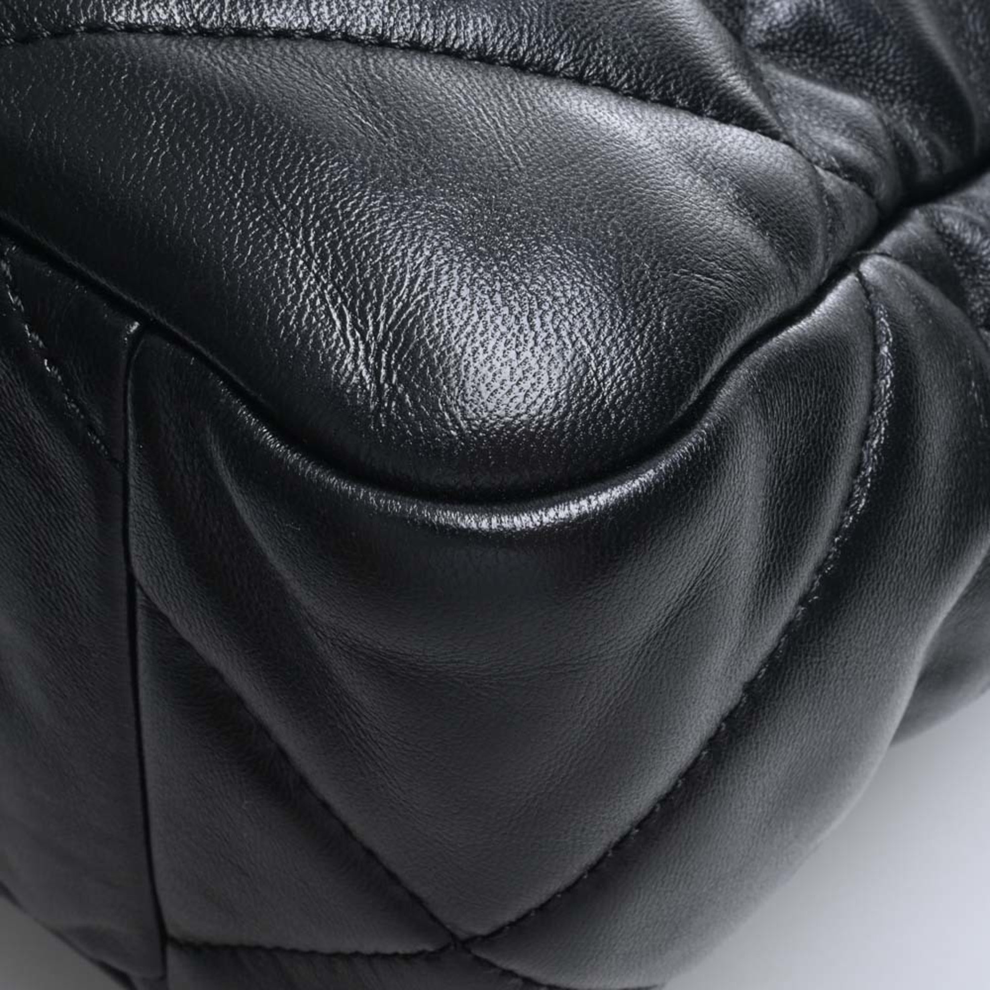 CHANEL Chanel lambskin 19 bag coco mark chain shoulder AS3660 black ladies