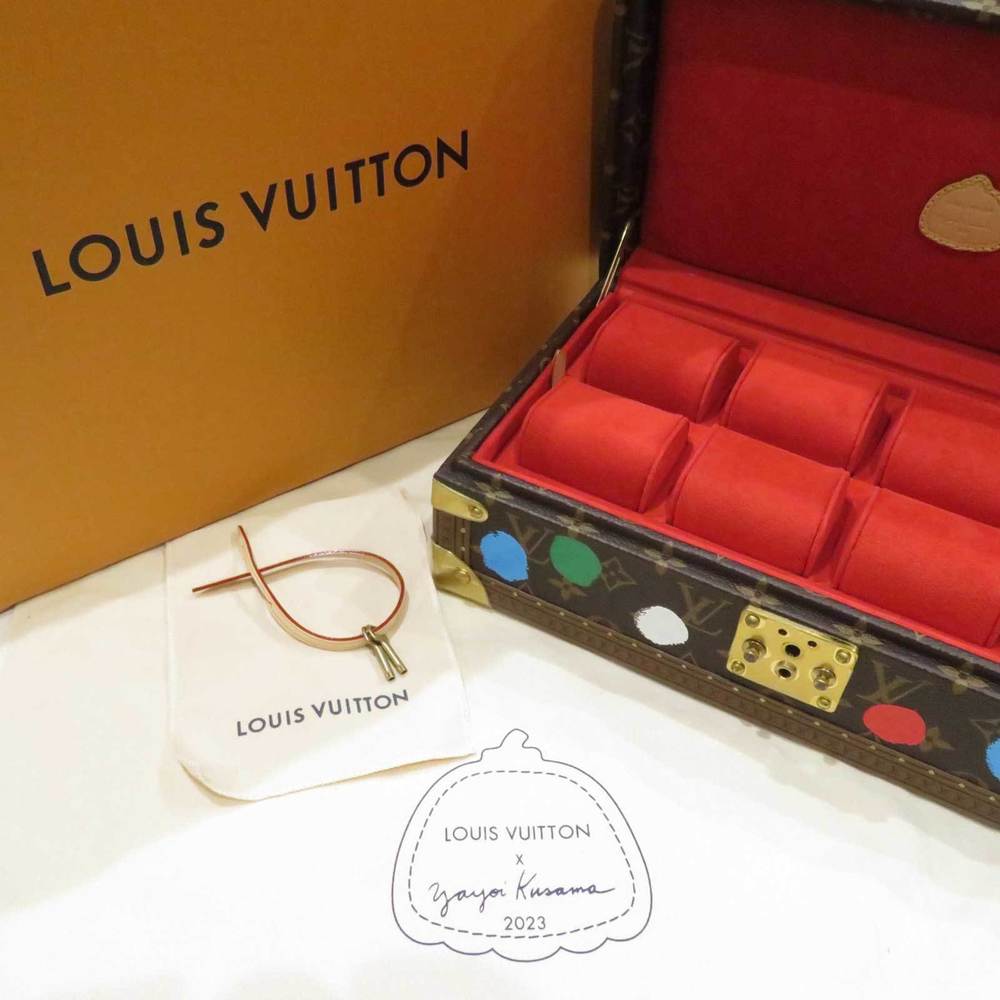 Shop Louis Vuitton Louis Vuitton LV X YK COFFRET 8 MONTRES by Bellaris