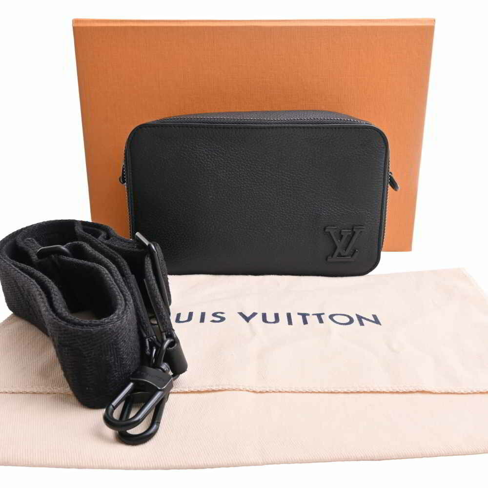 LOUIS VUITTON Louis Vuitton Alpha Wearable Leather Shoulder Bag M59161  Black Men's