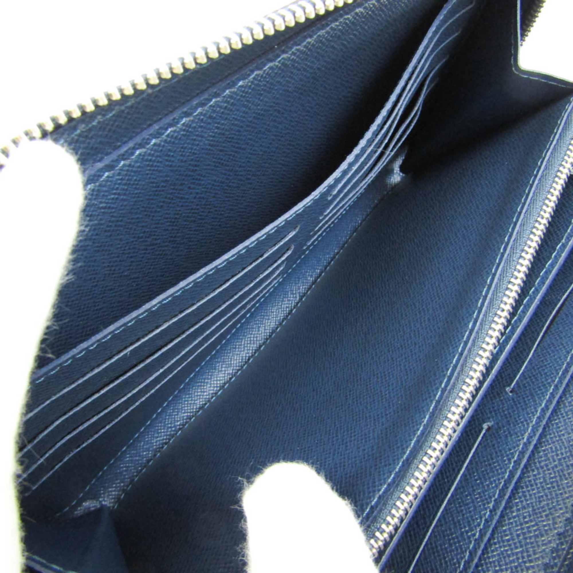Louis Vuitton Taiga Zippy XL M42098 Men's Taiga Leather Long Wallet (bi-fold) Ocean