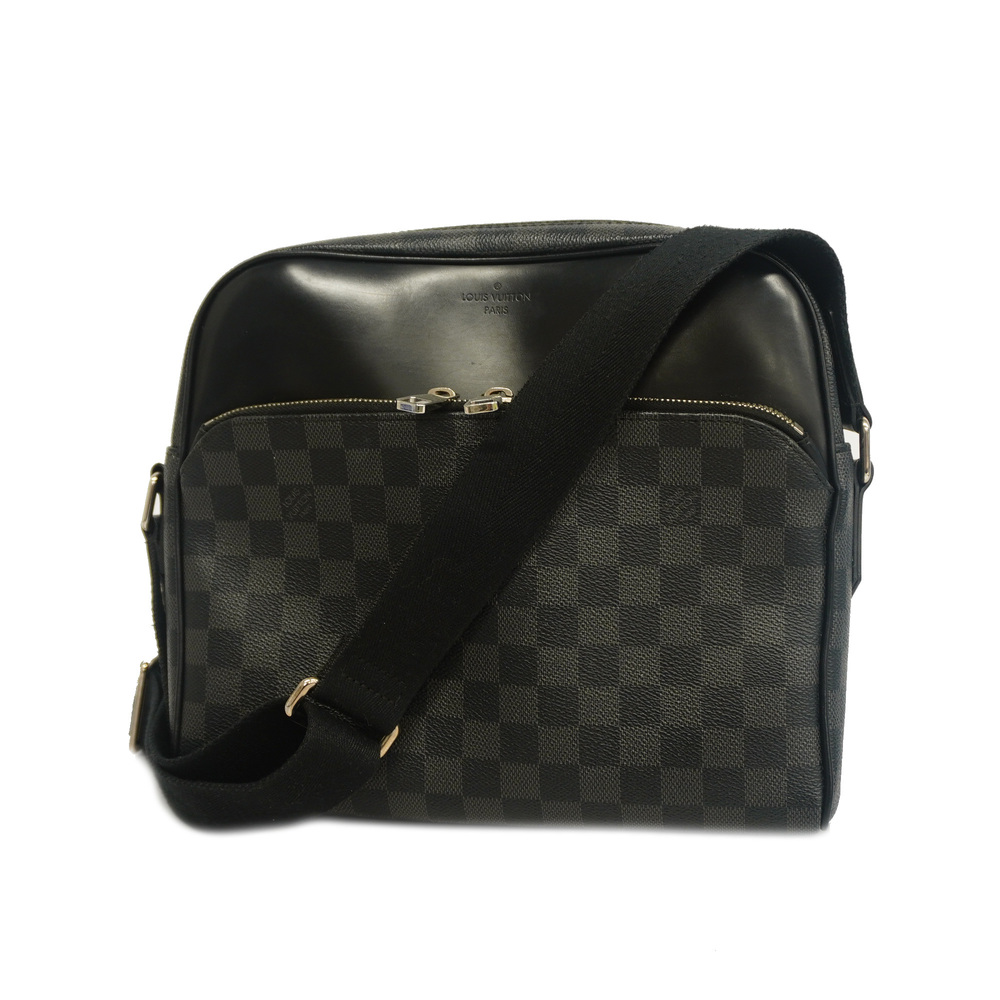 Louis Vuitton, Bags, Louis Vuitton Damier Graphite Messenger Bag