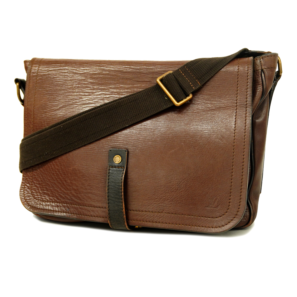 Authentic Louis Vuitton Utah Leather Messenger Bag Coffee Color