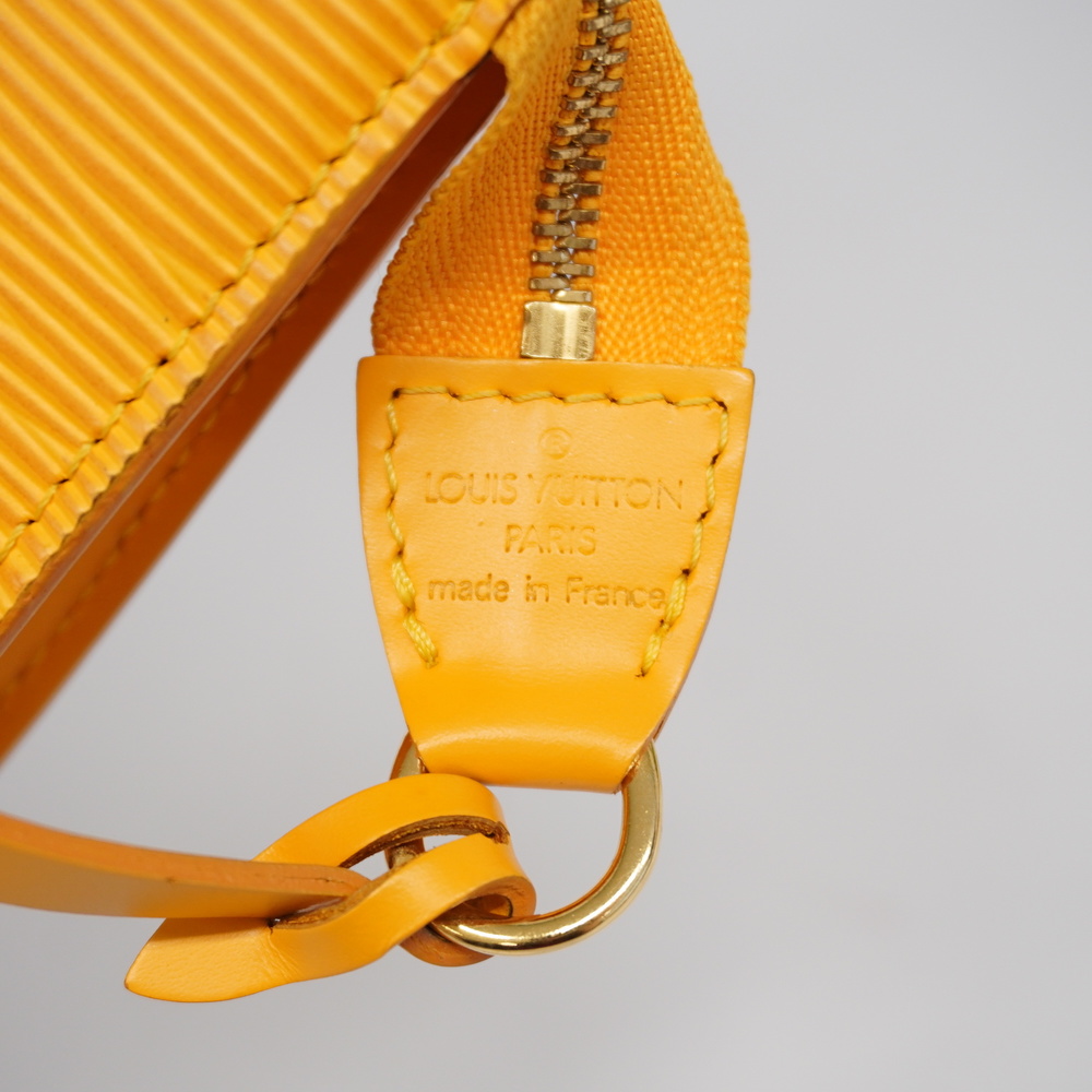 Authenticated Used Louis Vuitton Epi Pochette Accessoires 21 M52959 Handbag  Jaune 