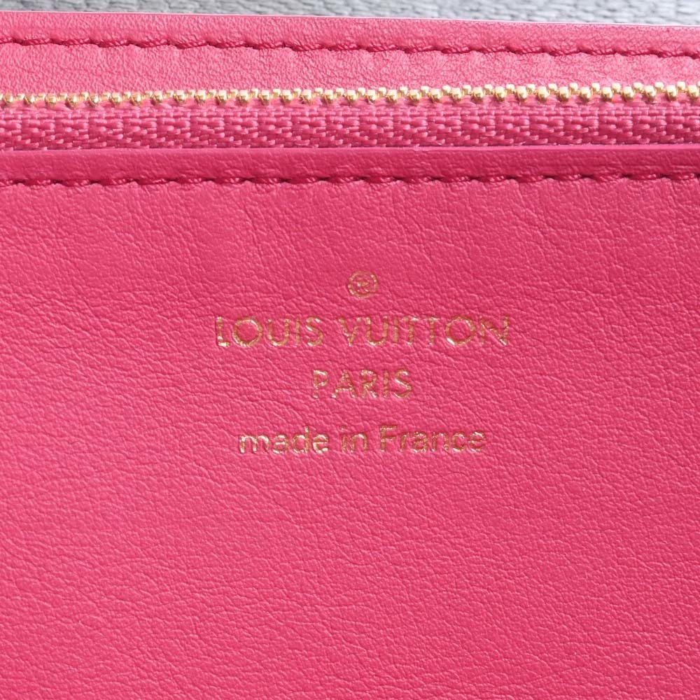Authenticated used Louis Vuitton Portefeuil Capucine Bifold Long Wallet Taurillon Leather Noir (Black) M61248 Louis Vuitton Women's LV, Adult Unisex