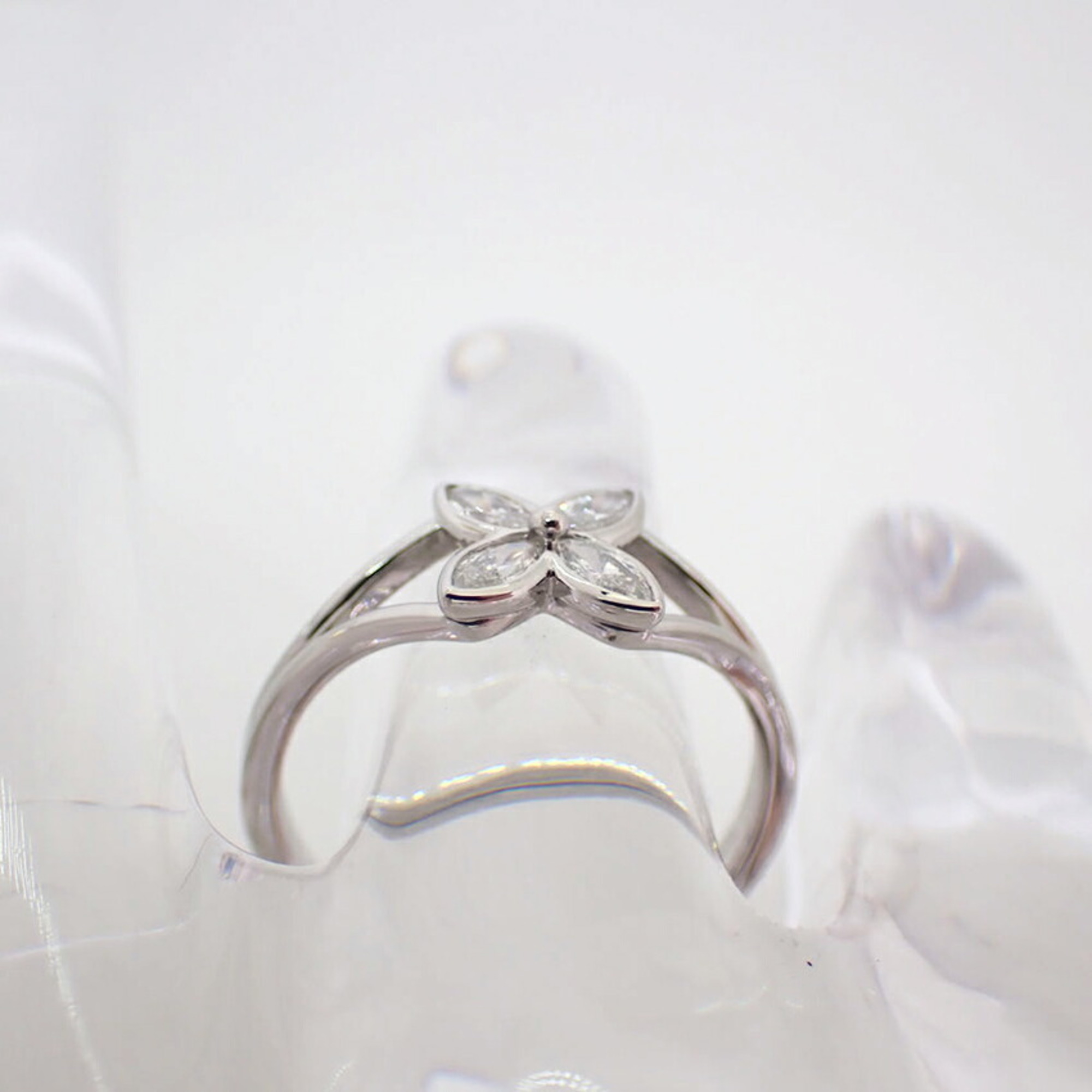 TIFFANY PT950 Victoria Diamond Ring 10