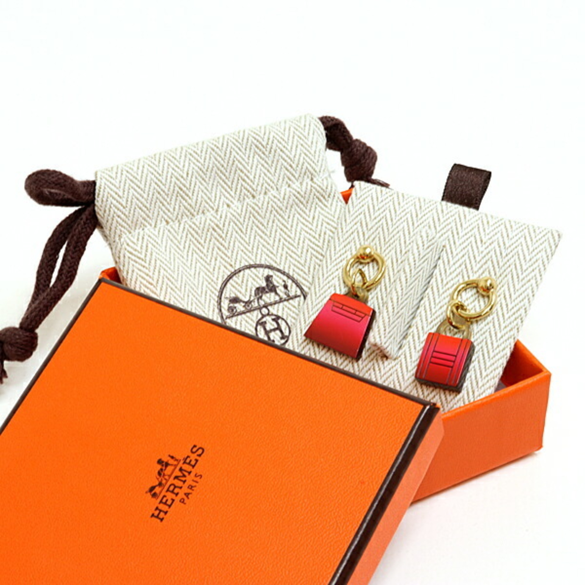 HERMES Amulet Fusion Marokinier Earrings Acidur Red Pink Orange