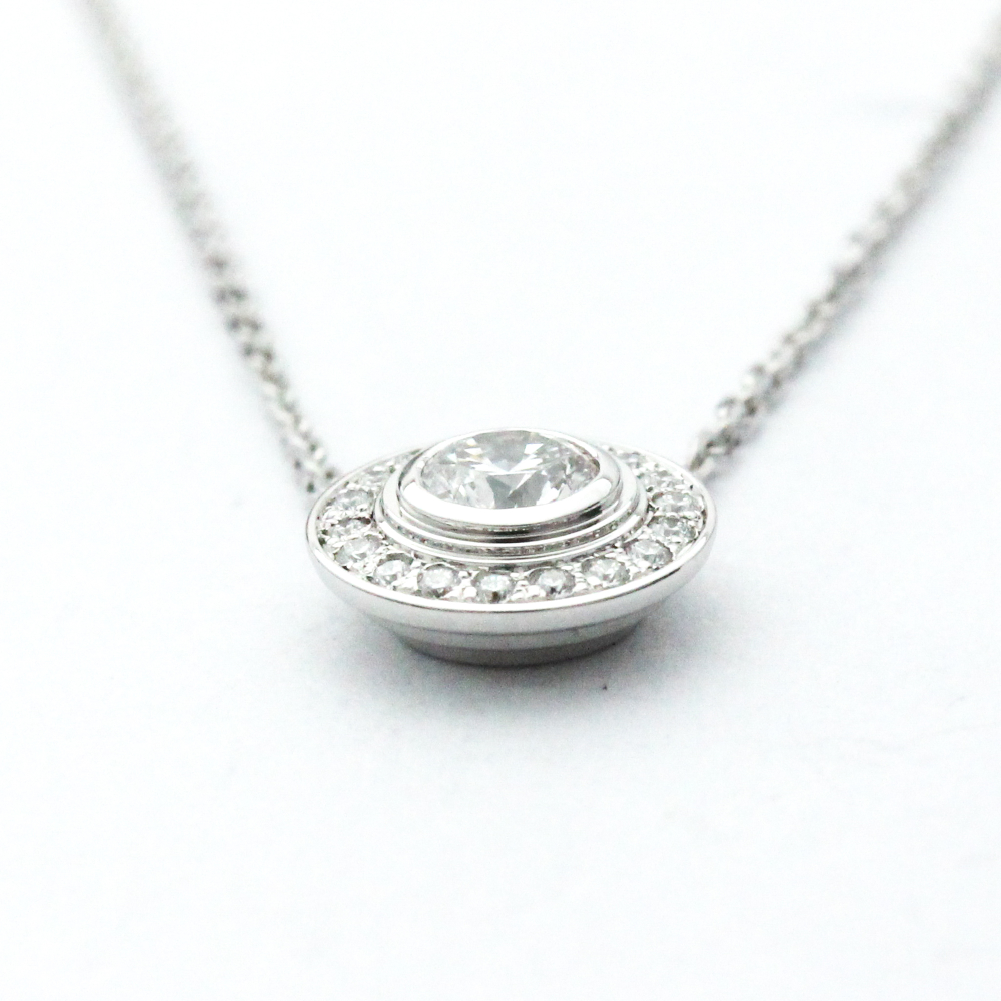 Cartier D'amour Diamond Necklace White Gold (18K) Diamond Men,Women Fashion Pendant Necklace (Silver)