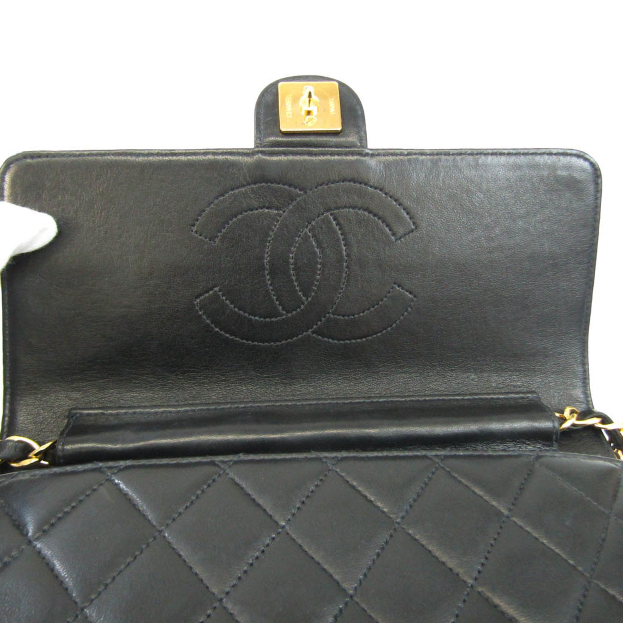Chanel Matelasse A03569 Women's Leather Shoulder Bag