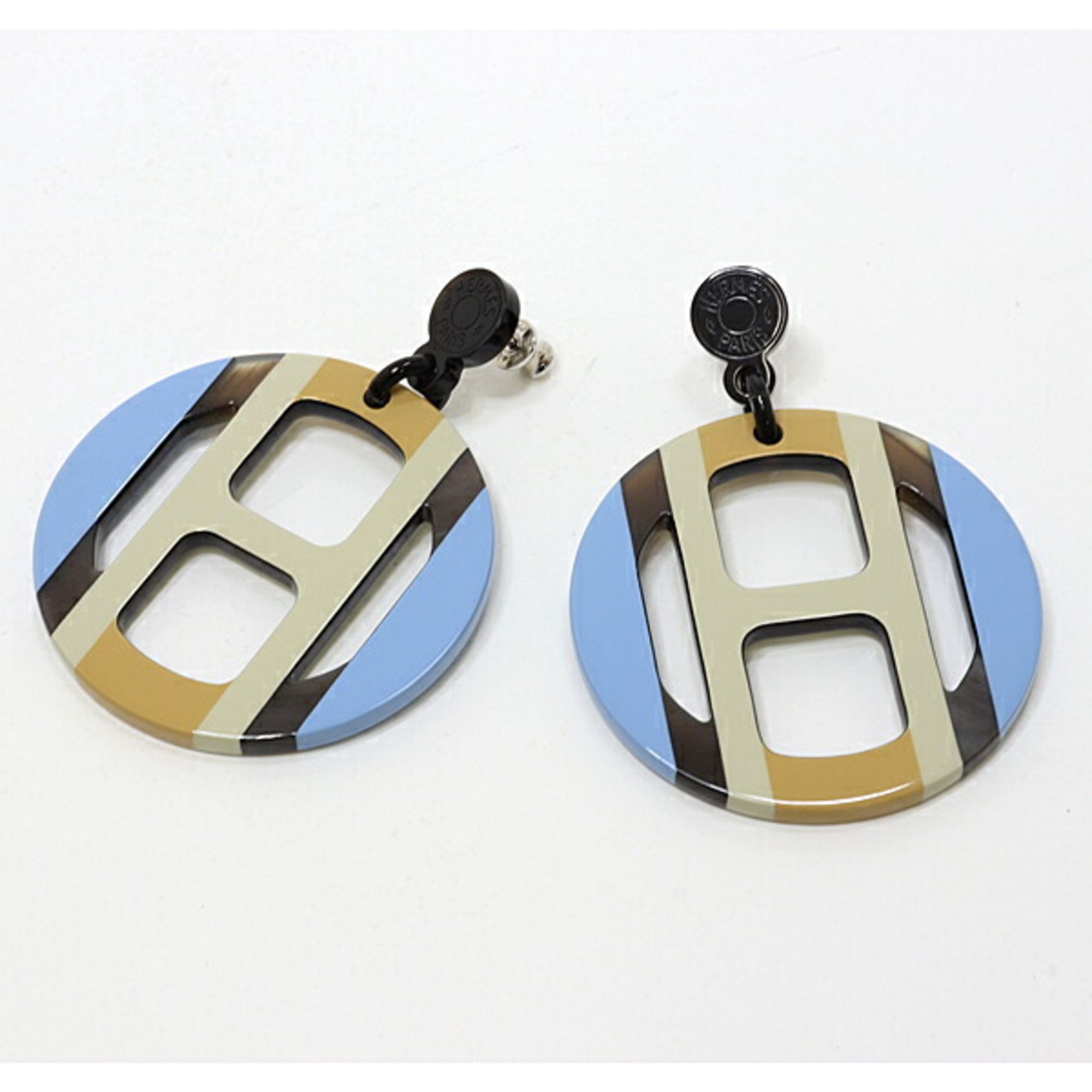 HERMES Earrings H Equipe Beige Clan Blue Chardon Buffalo Horn Lacquer