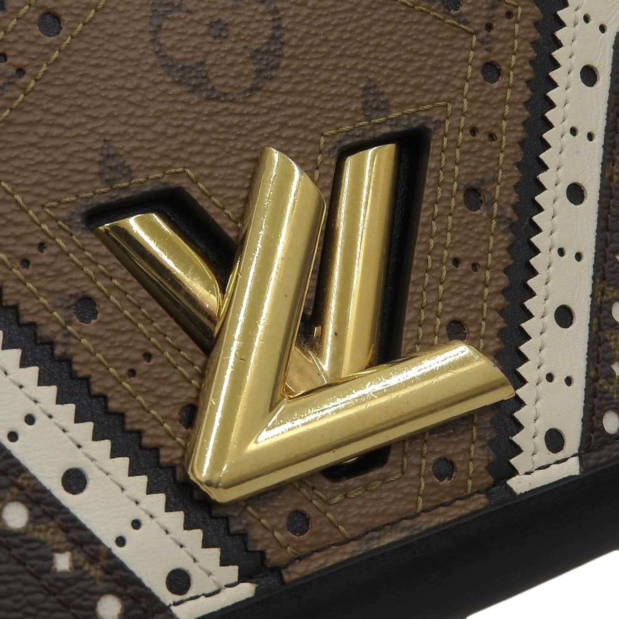 LOUIS VUITTON Monogram Portefeuille Twist Chain Shoulder Bag M62872