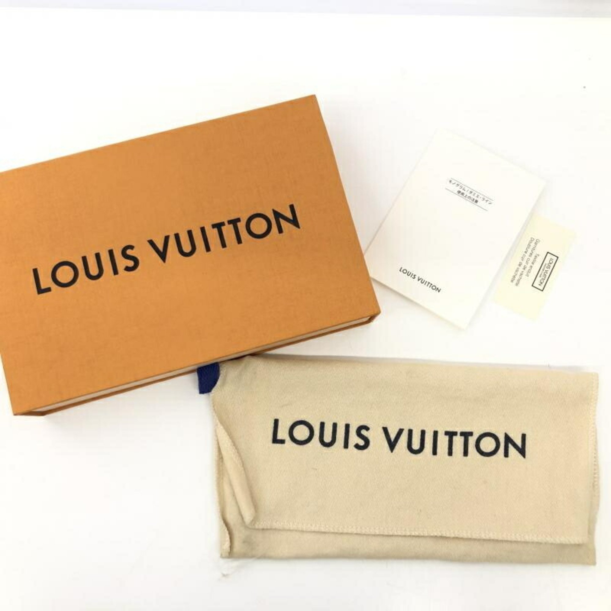 LOUIS VUITTON Portefeuil Plaza M30297 Louis Vuitton