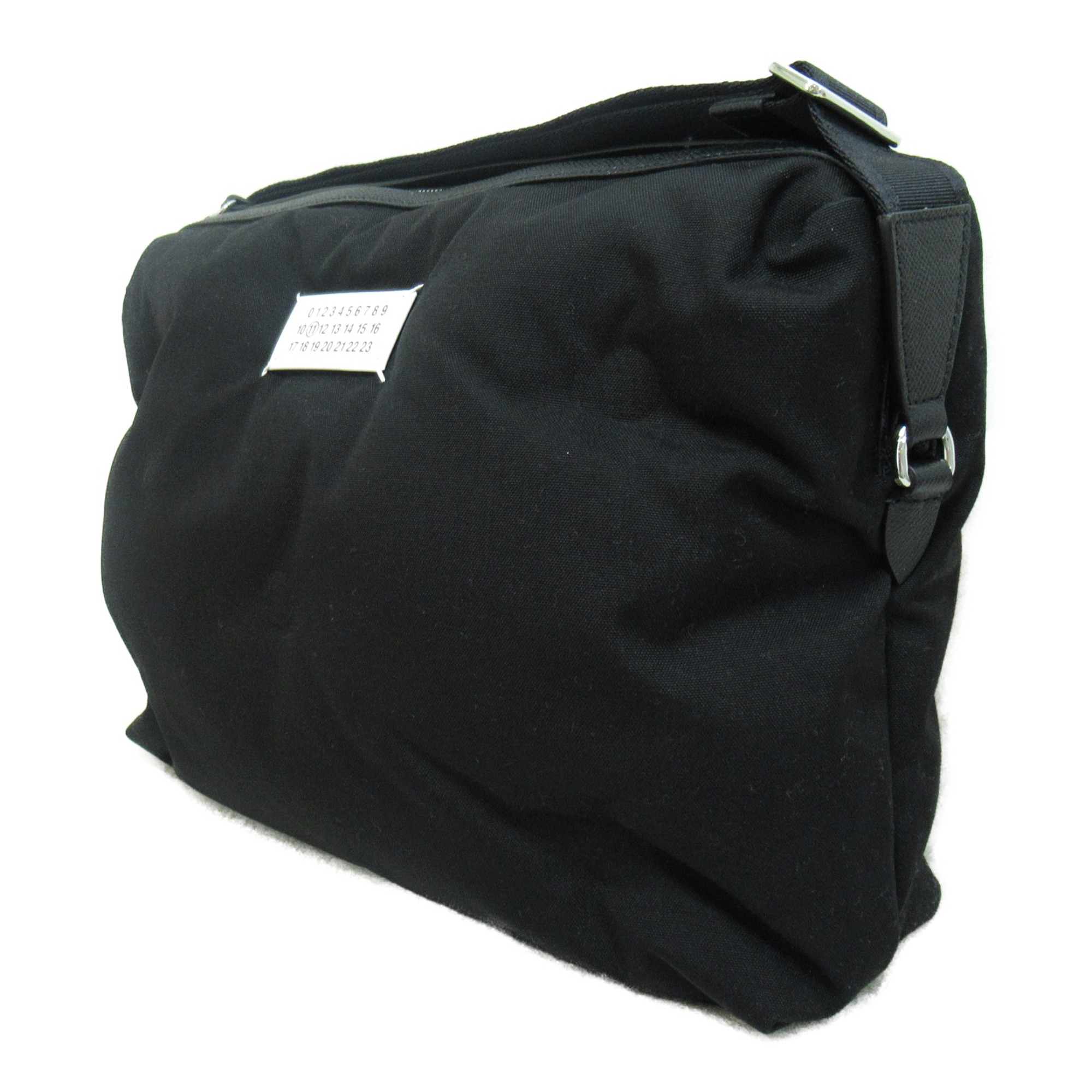 Maison Margiela Shoulder Bag Black canvas SB2WG0009P1511T8013