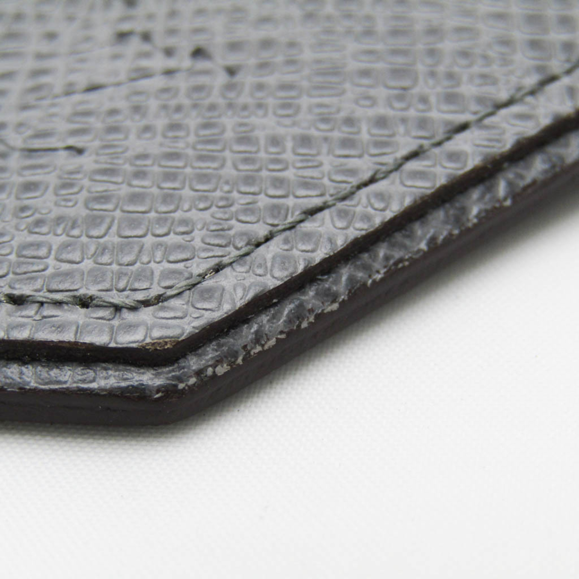 Louis Vuitton Taiga Pochette Cle M32603 Men's Taiga Leather Coin Purse/coin Case Glacier