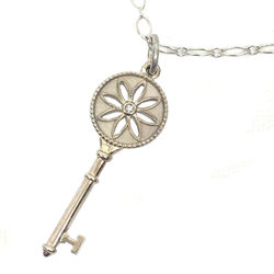 Tiffany TIFFANY & Co Daisy Key Necklace Pendant Silver Diamond