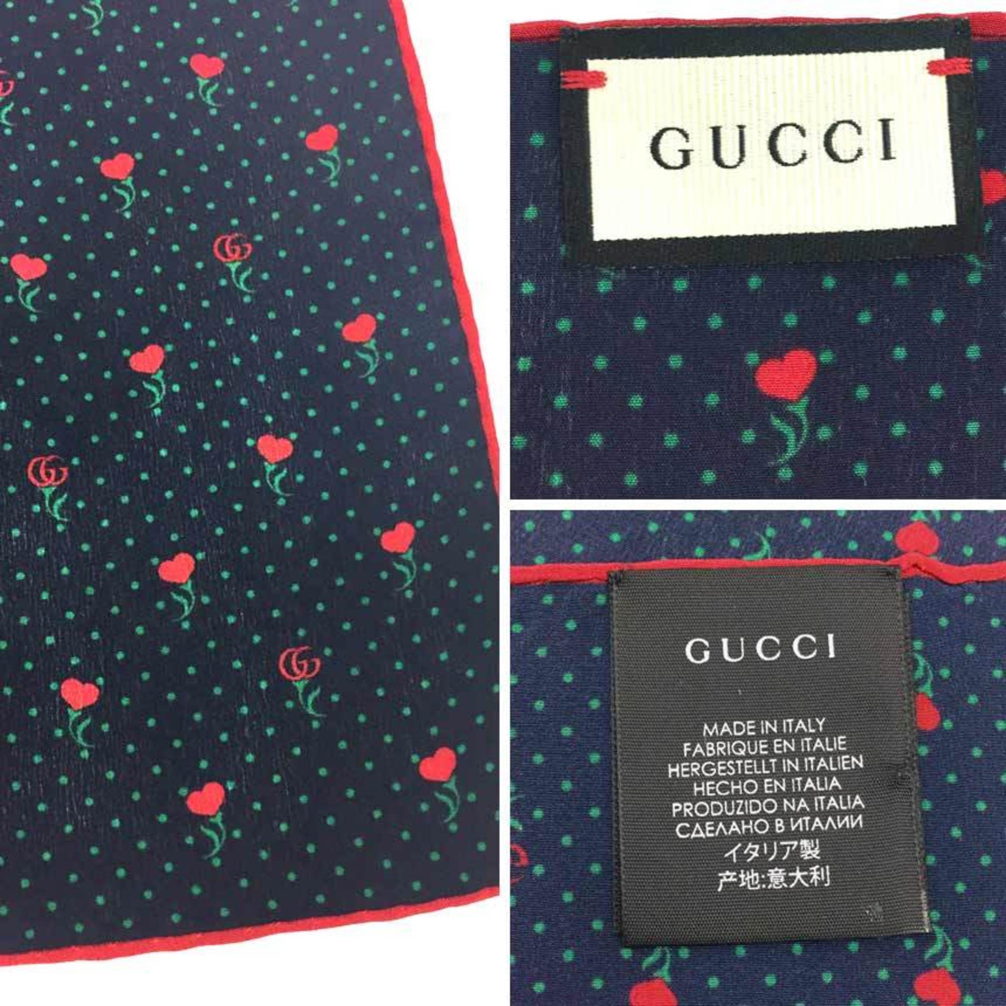 GUCCI Gucci Scarf Muffler Heart GG Flower Carre 100% Silk Navy Women's