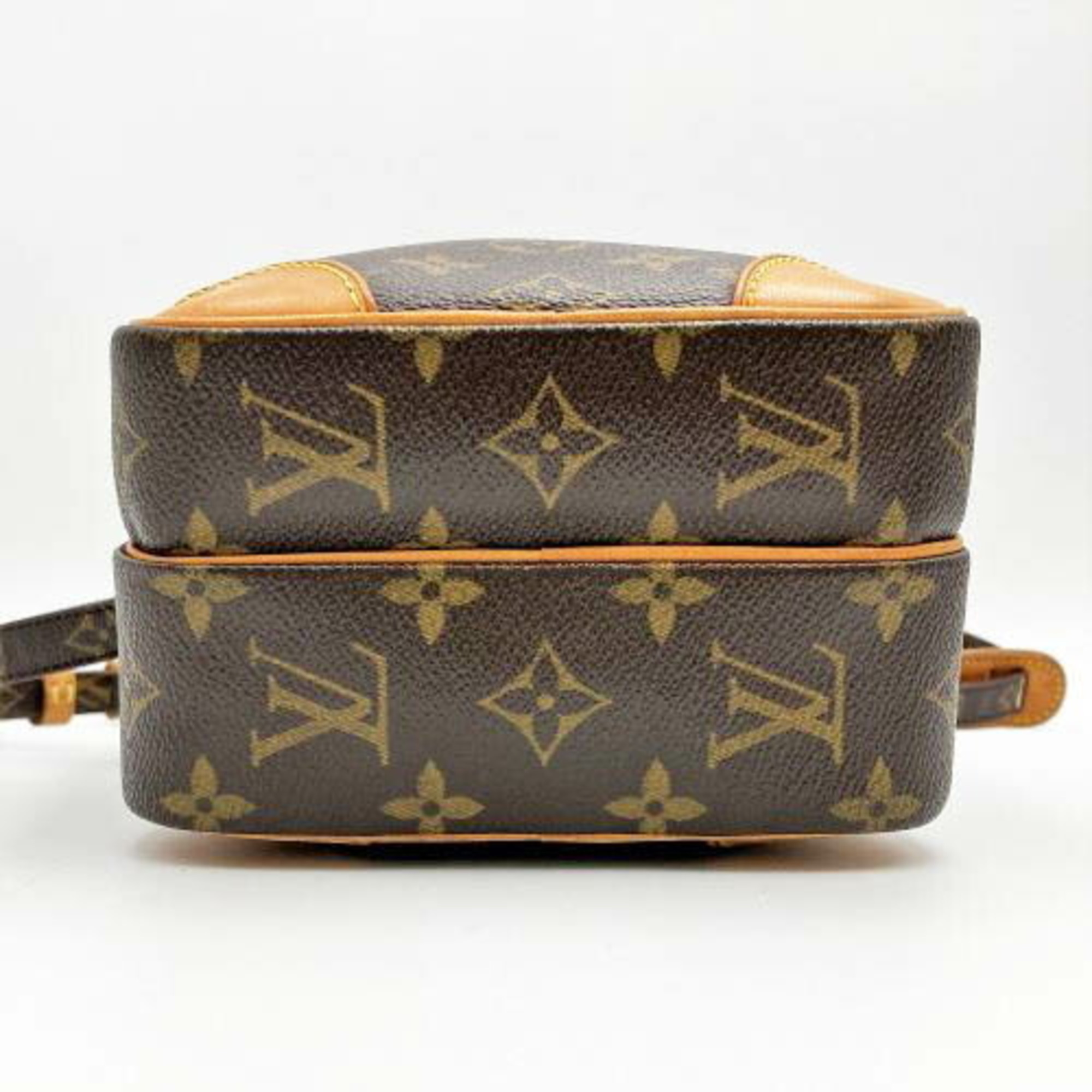 LOUIS VUITTON Louis Vuitton Non-stick Amazon Monogram Shoulder Bag Crossbody Brown PVC Women's M45236