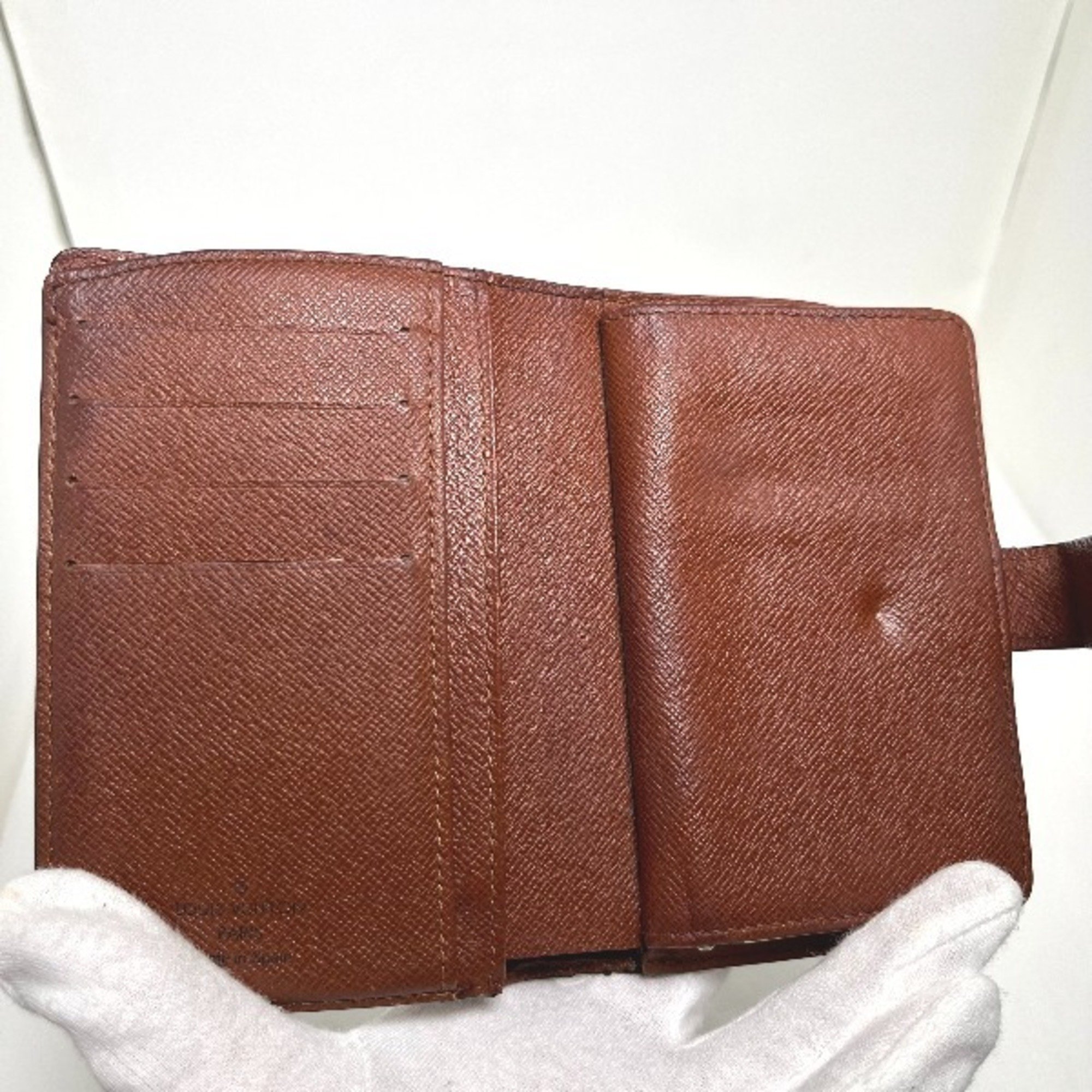 LOUIS VUITTON Porte Monebier Vienois Monogram Clasp Wallet with Card Pocket M61663 Louis Vuitton Brown Bifold LV