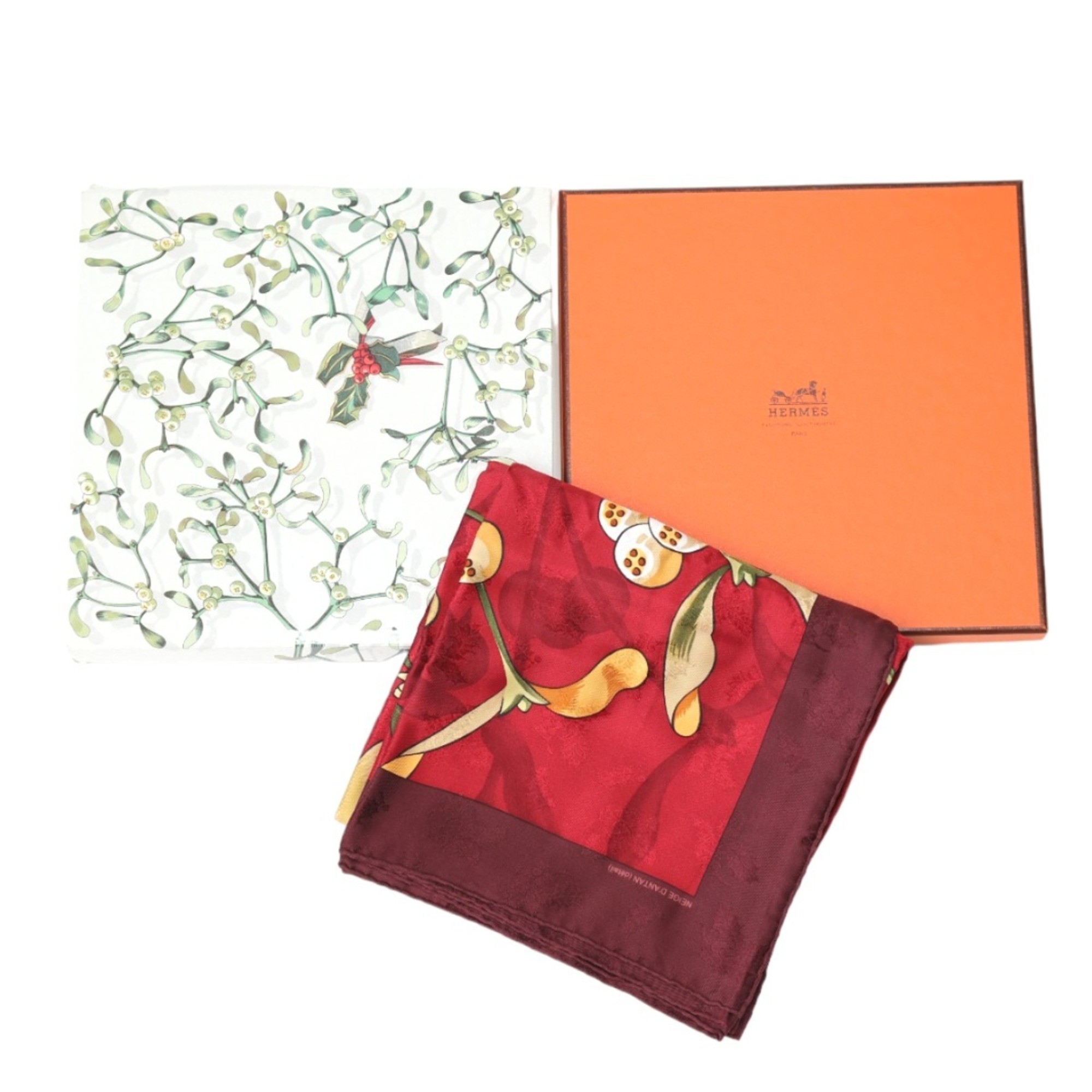 HERMES Scarf Last Year's Snow Holly Fruit Kare90 Hermes Red