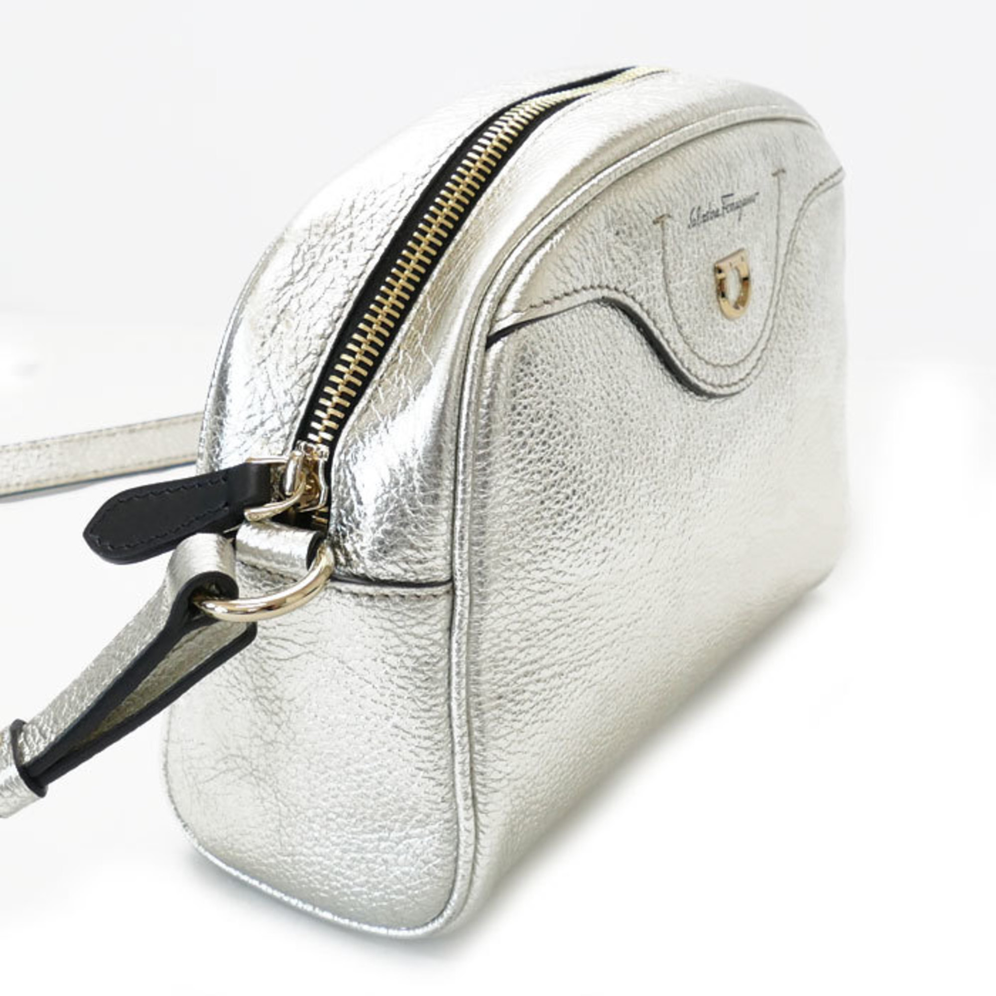 Salvatore Ferragamo Travel Gancini Shoulder Bag Silver 210411 Women's