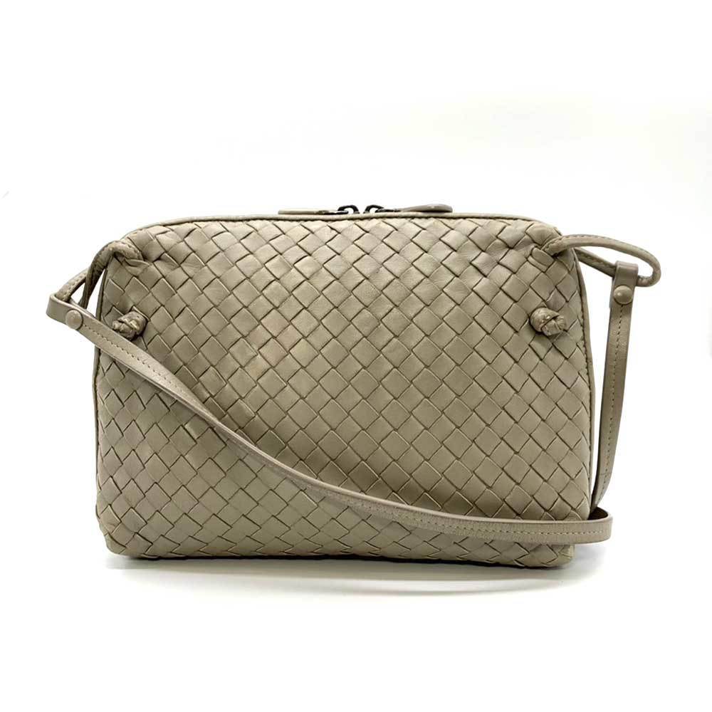 Bottega pochette clearance