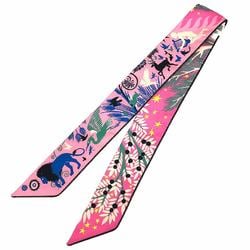 HERMES Twilly Baguette Sous le Charme d'Orphee Scarf Muffler Attracted by the charm of Orpheus 2022 POCKET Rose/Blue/Black (Rose/Bleu/Black) 100% Silk Hermes