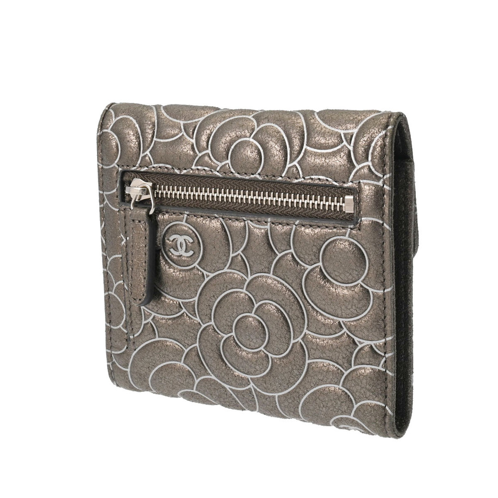 CHANEL Camellia Metallic Women's Leather Trifold Wallet | eLADY Globazone