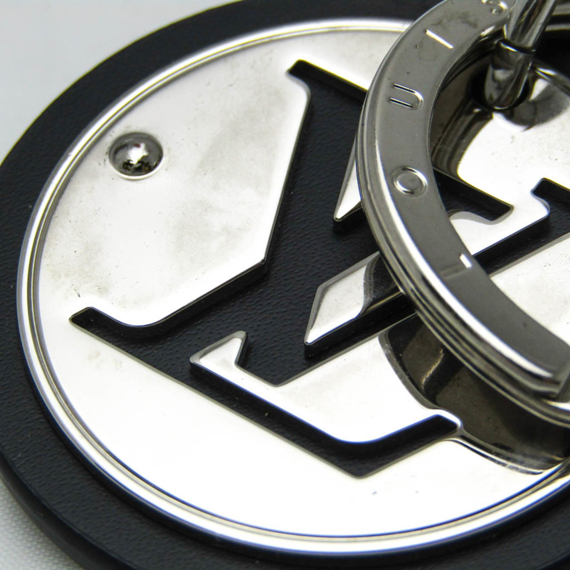 Louis Vuitton LV Circle M67362 Keyring (Black,Silver)