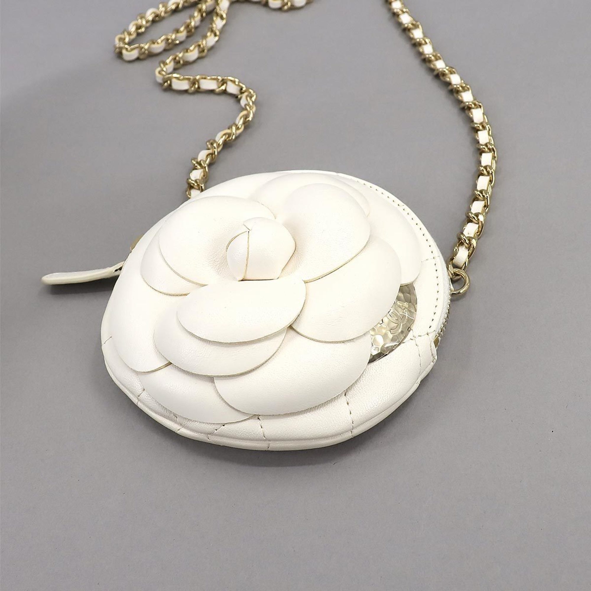 CHANEL Matelasse Camellia Chain Clutch Coin Case Purse Leather White AP2121