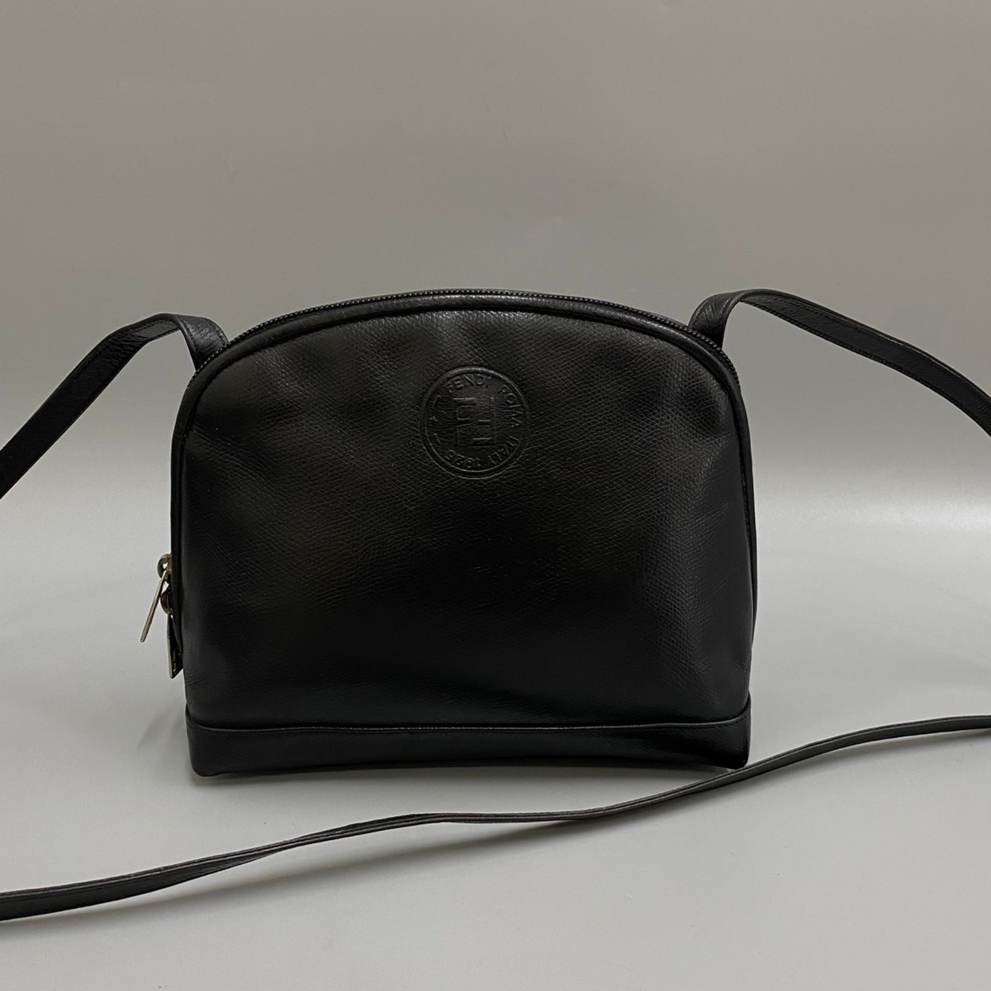 FENDI FF Logo Leather Genuine Mini Shoulder Bag Pochette Sacoche Black 85208