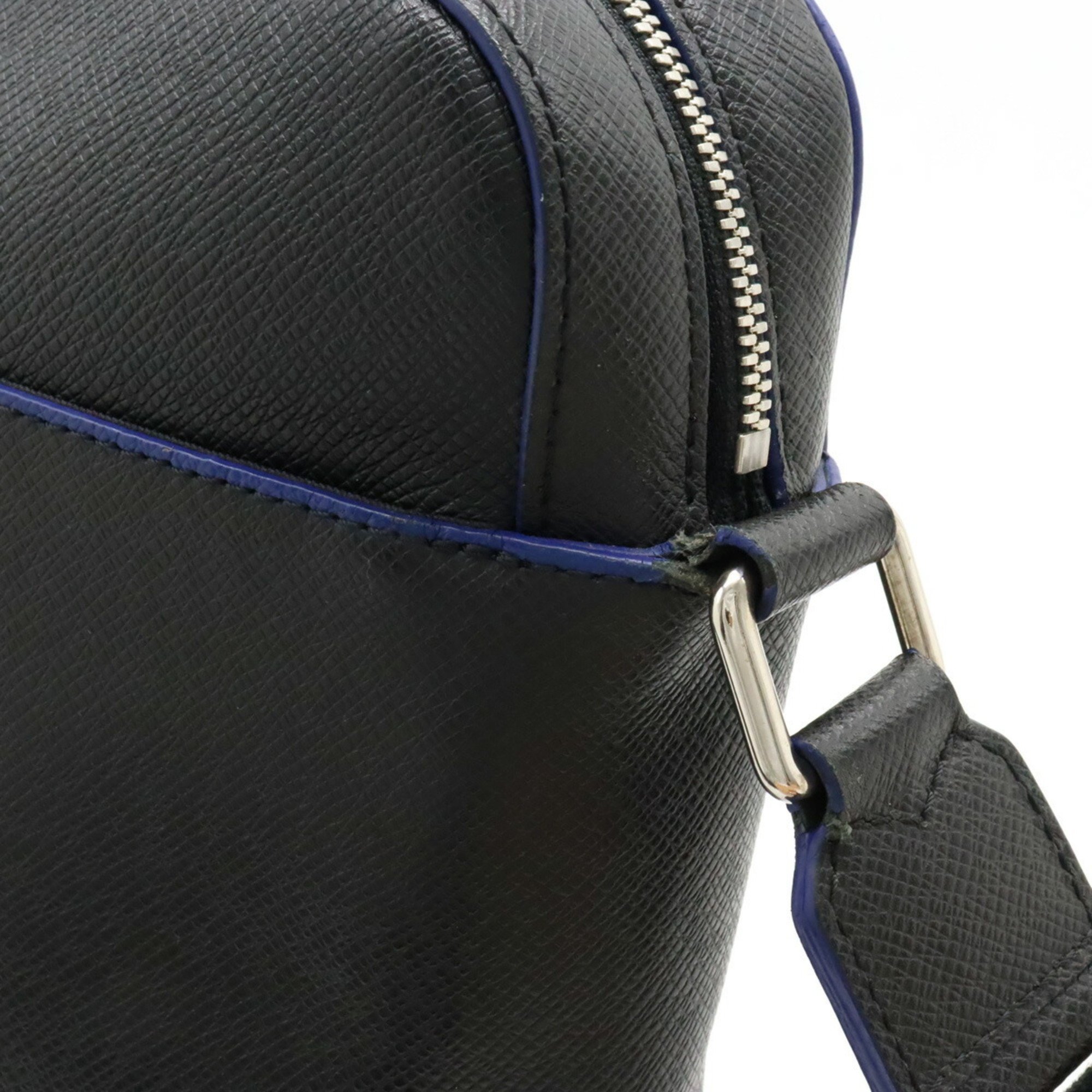 LOUIS VUITTON Taiga Anton PM Shoulder Bag Leather Ardoise Black M33445