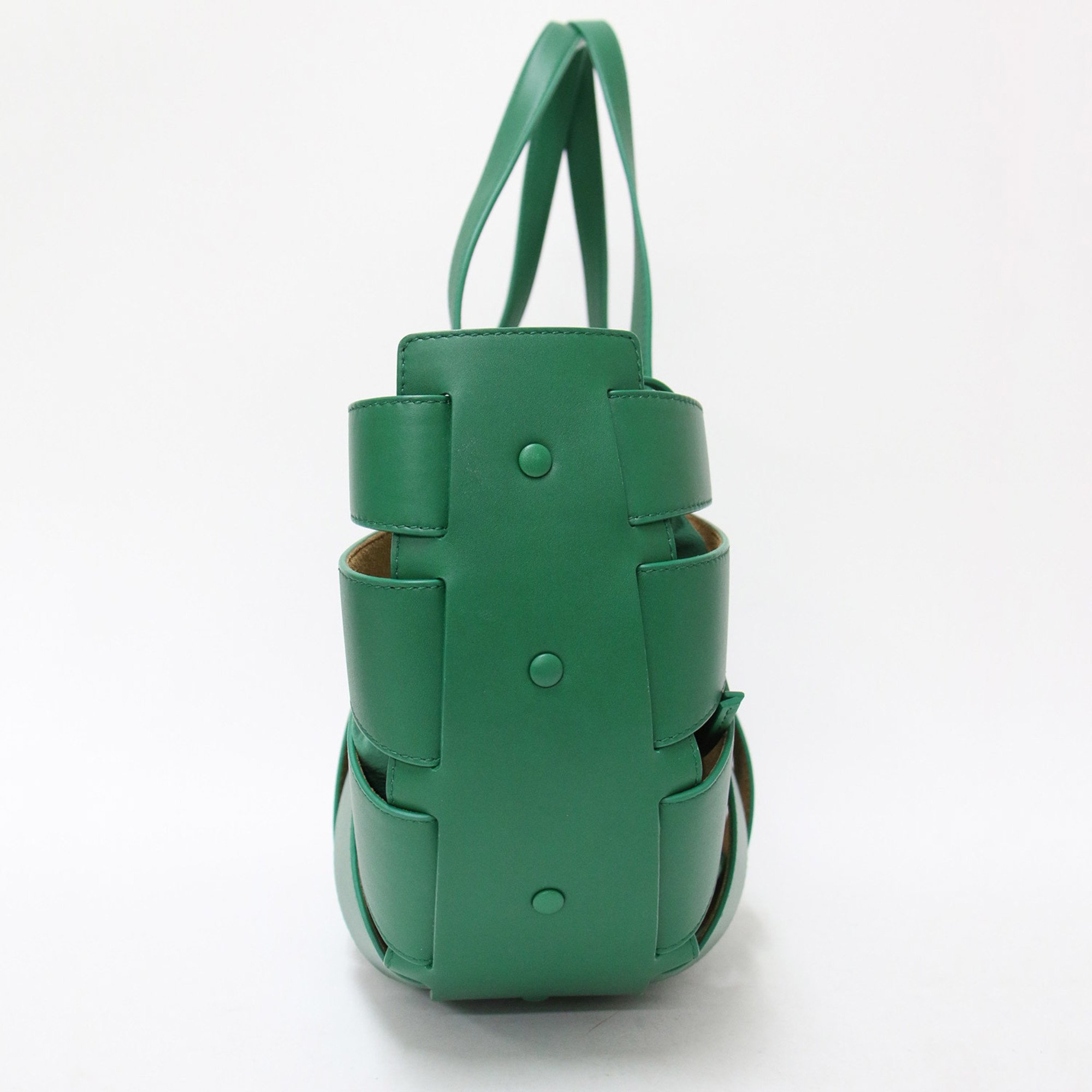 BOTTEGA VENETA Bottega Veneta Bag Tote Green The Shell Medium Leather Drawstring Included Made in Italy