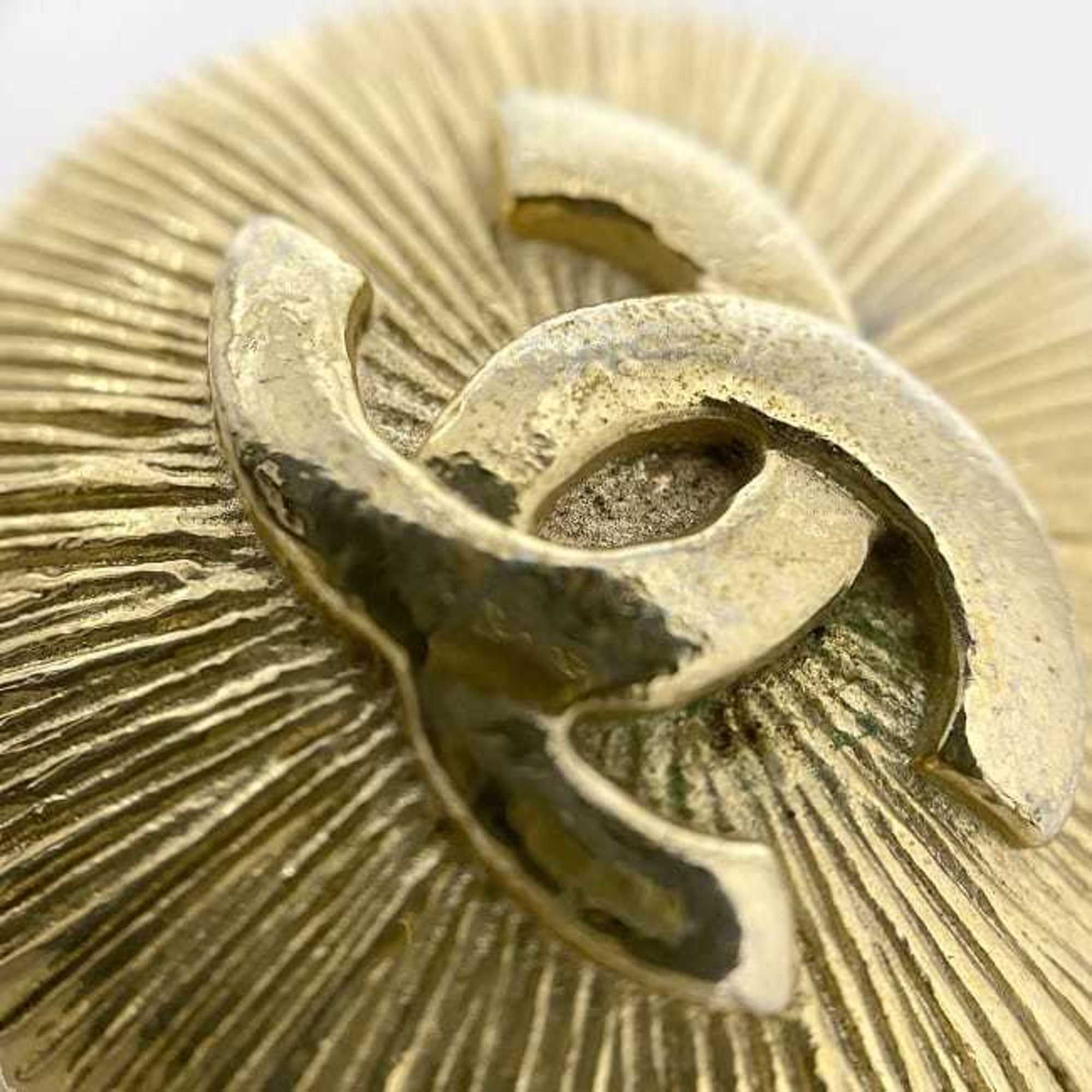 CHANEL Brooch Gold Coco Mark GP Pin Ladies Golden Fashionable Men's