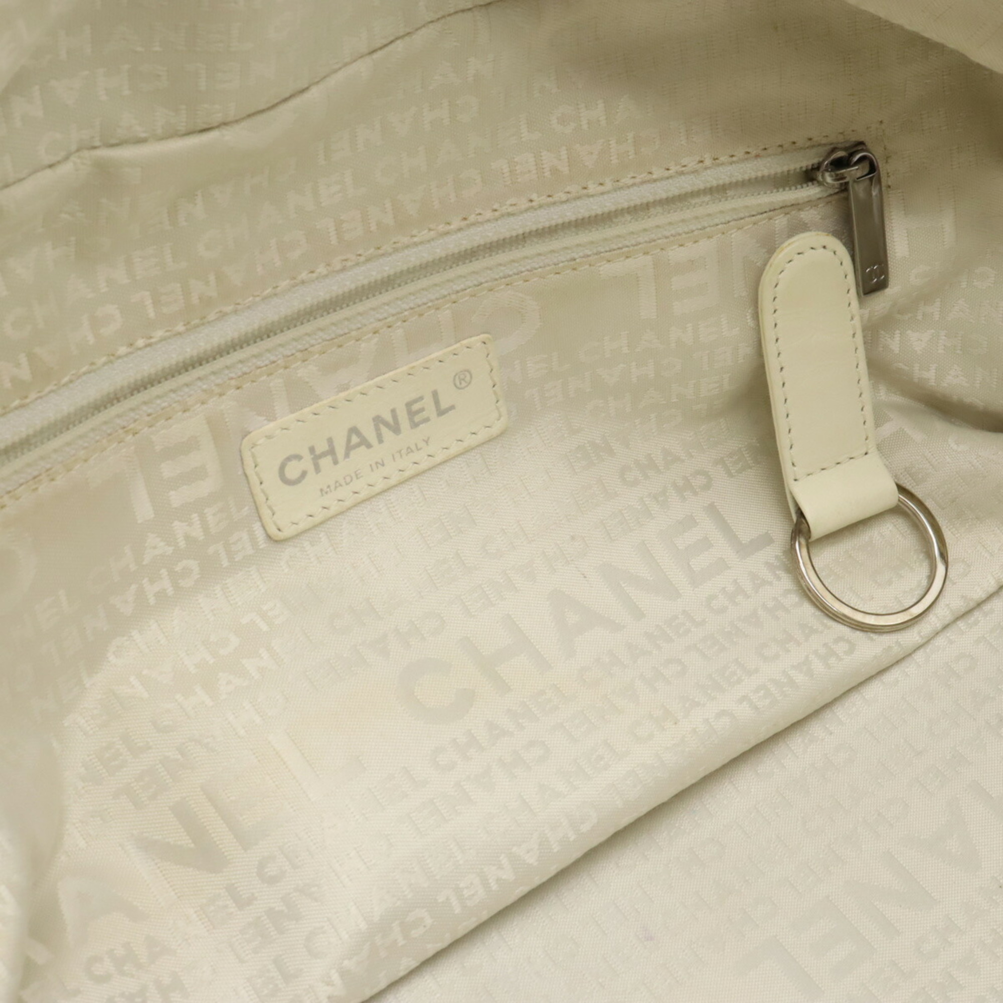 CHANEL Chocolate Bar Shoulder Bag Boston Leather Soft Caviar Skin White A26135