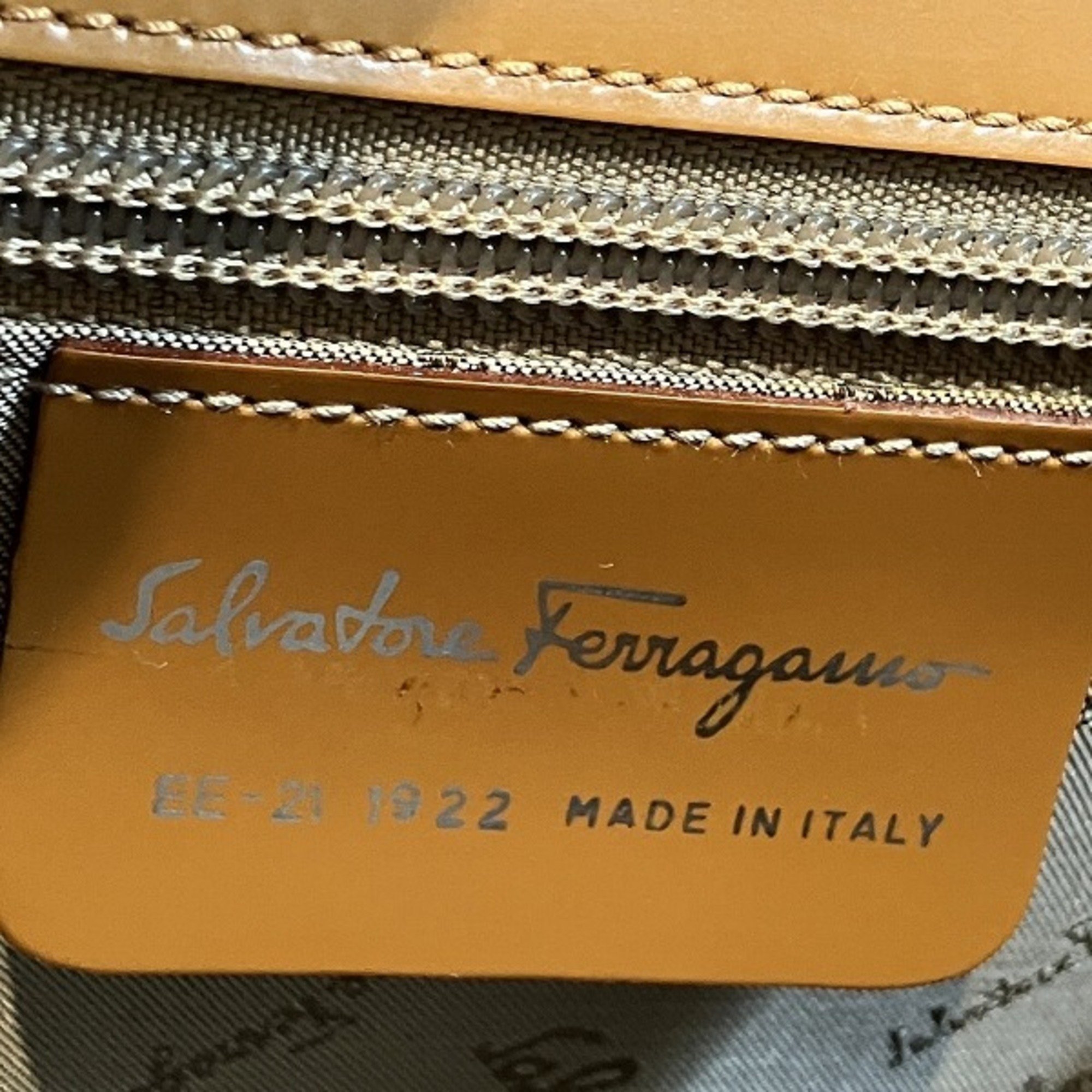 Salvatore Ferragamo Ferragamo Vara EE-21 1922 Bag Shoulder Handbag Ladies