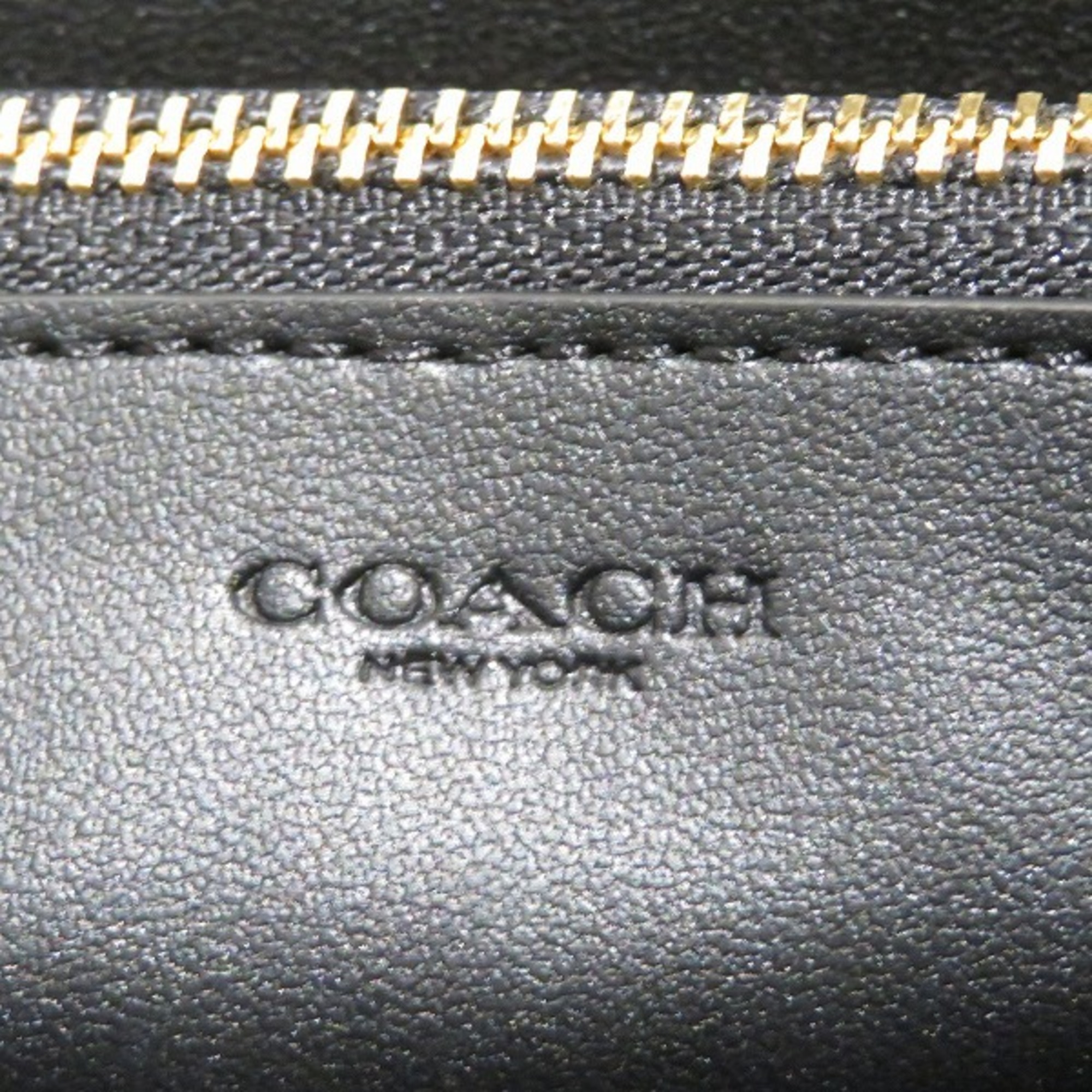 Coach COACH round zipper long wallet C4451 men women