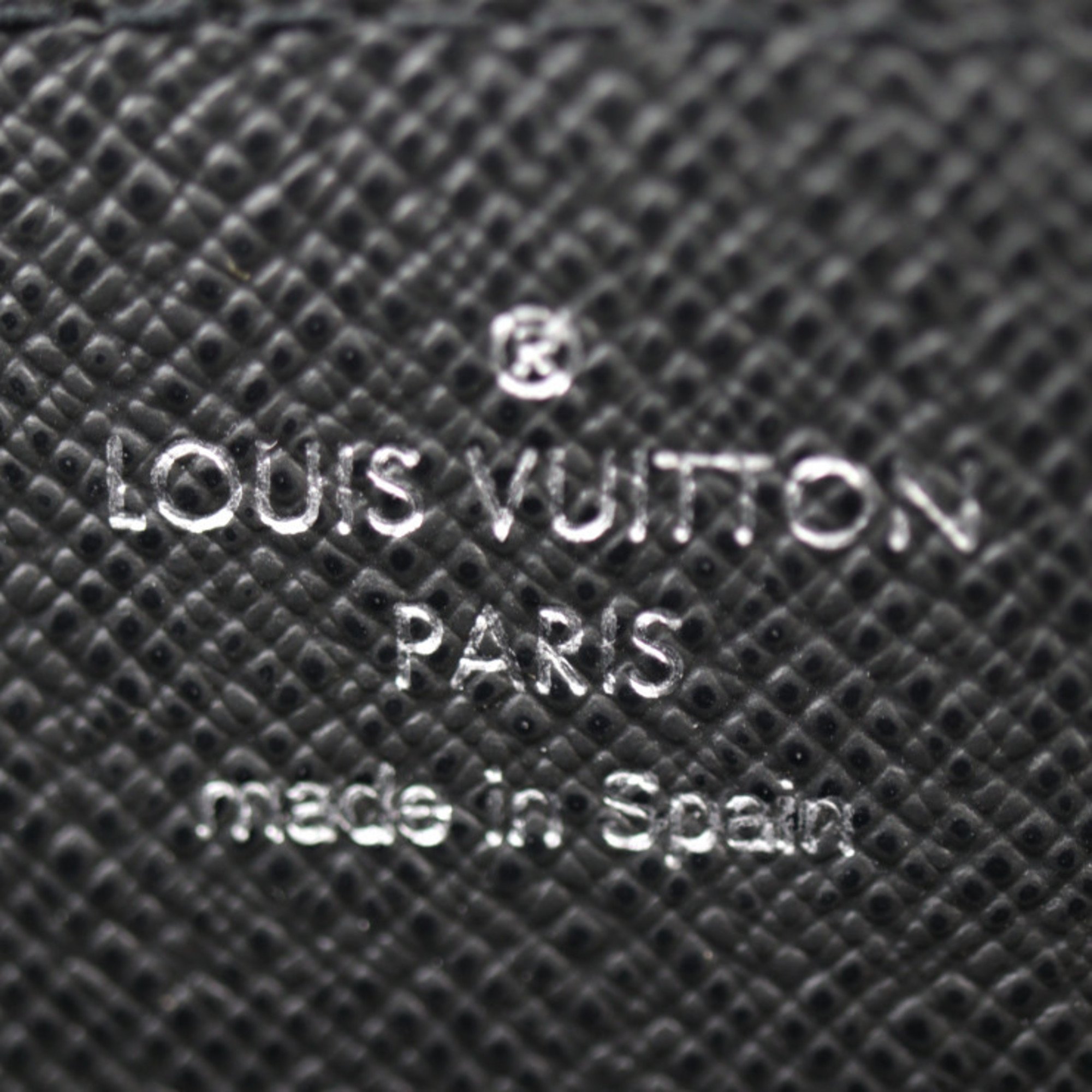 LOUIS VUITTON Zippy XL Long Wallet M44275 Taiga Black Handbag Case Round Vuitton