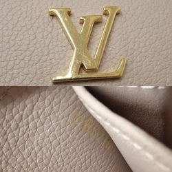 LOUIS VUITTON Zippy Compass M80100 Coin Case Lock Me Greige 083859