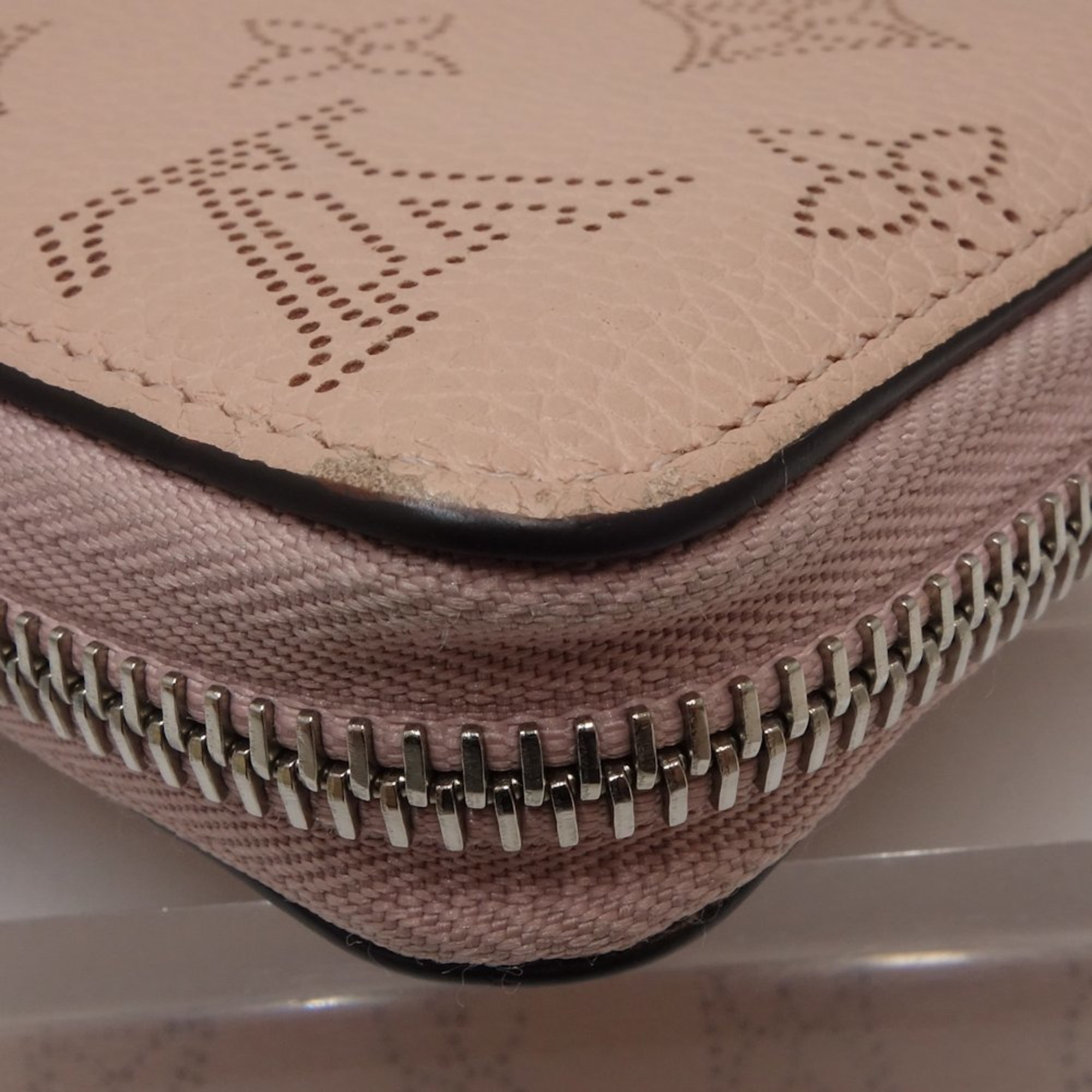 LOUIS VUITTON Zippy Wallet M61868 Long Monogram Mahina Magnolia (Pink) 083014