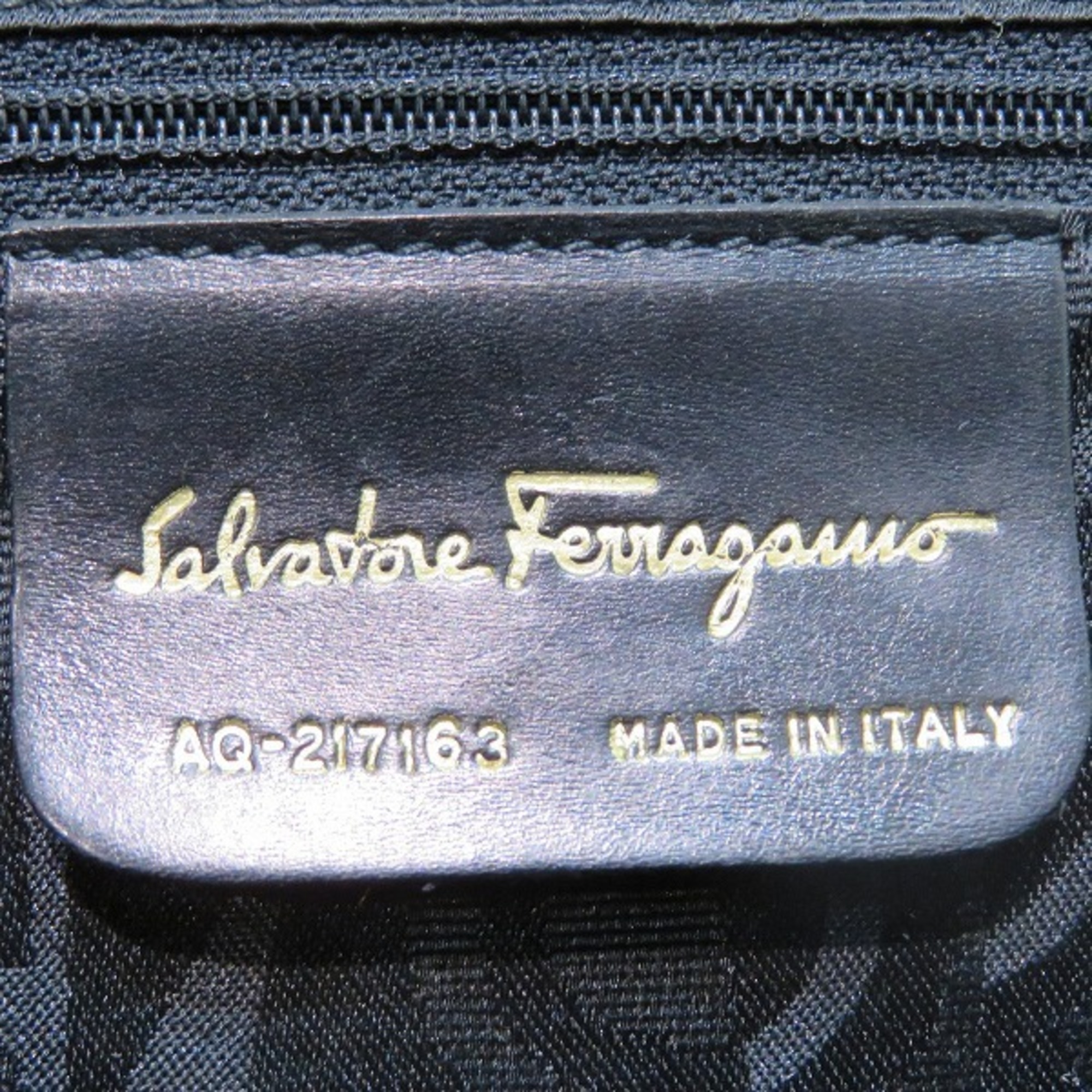 Salvatore Ferragamo Ferragamo Double Gancini AQ217621 Bag Handbag Shoulder Men Women
