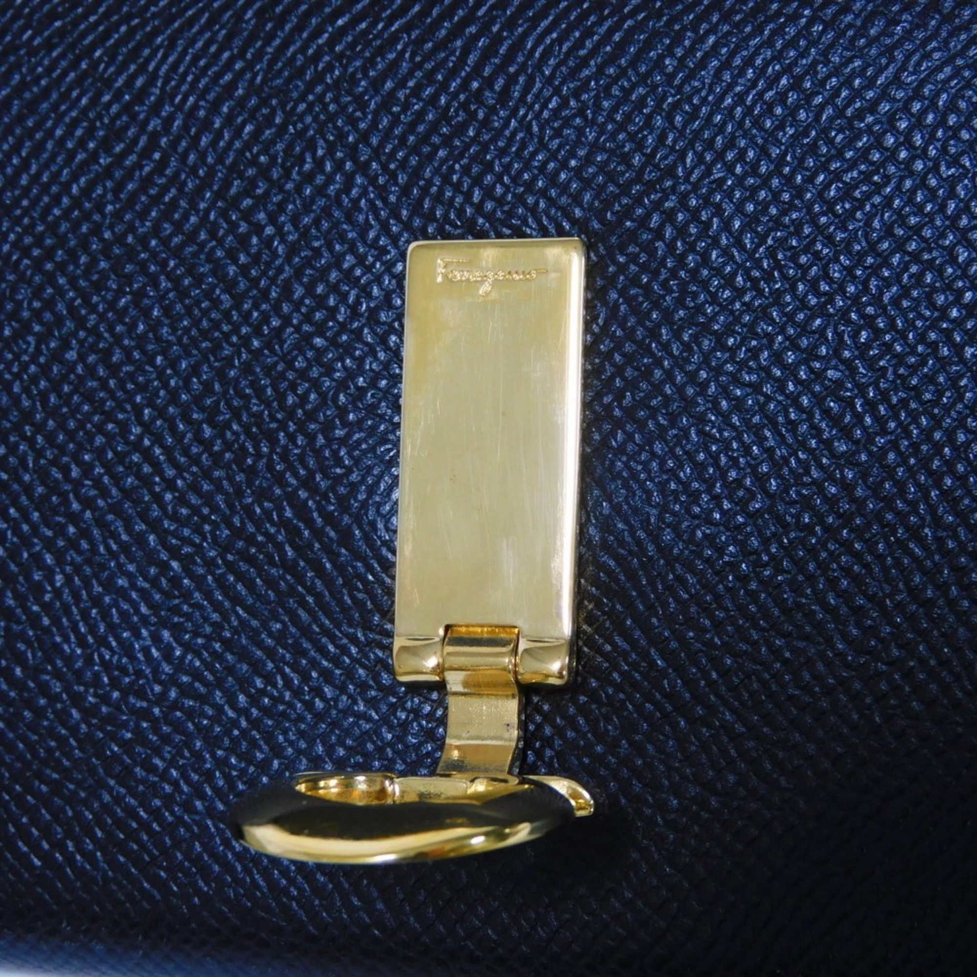 Salvatore Ferragamo Long Wallet Flap Pebble Calf Gold Current Gancini Clip Black 22D150 Ladies