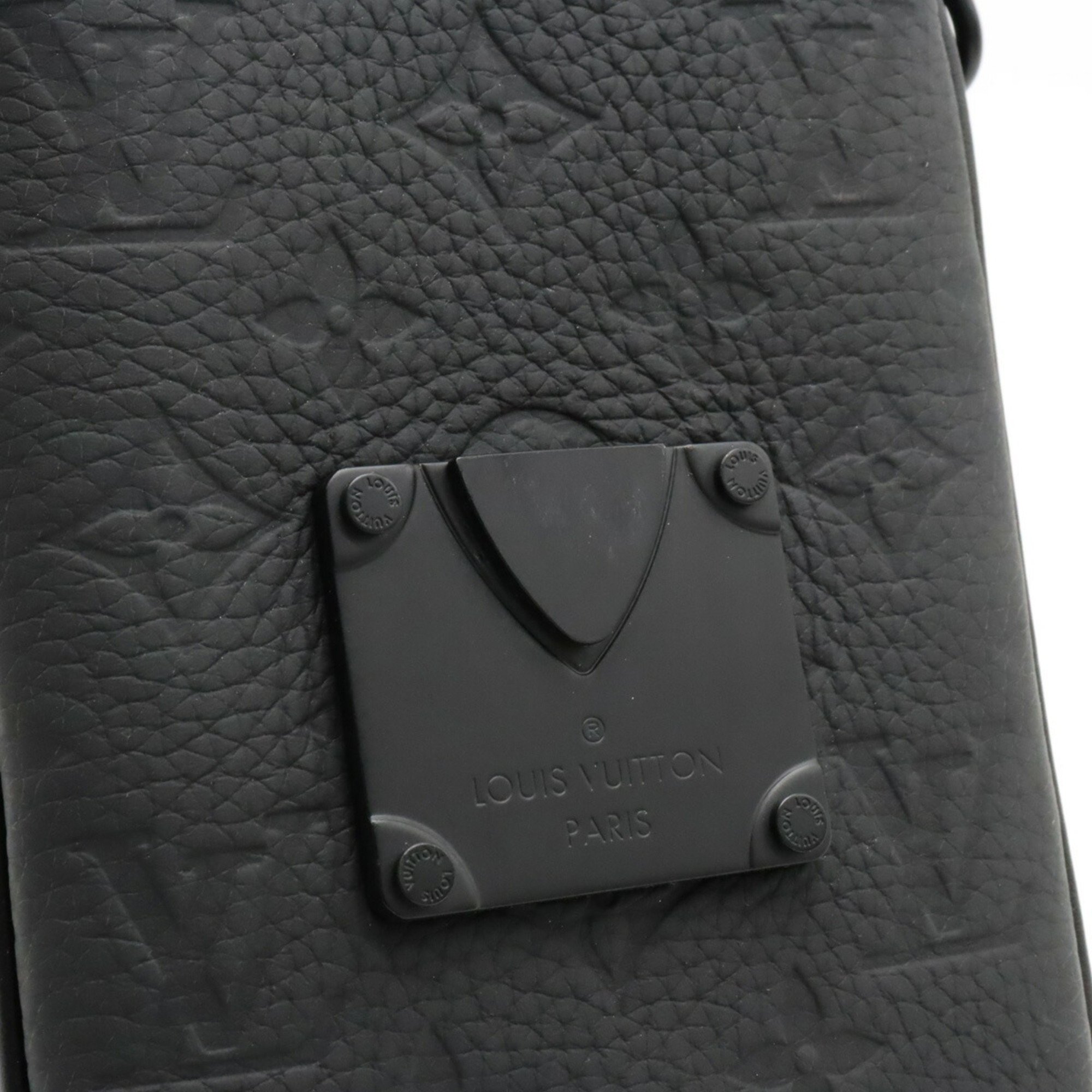LOUIS VUITTON Monogram Taurillon S Rock Vertical Wearable Wallet Shoulder Bag Noir Black M81524